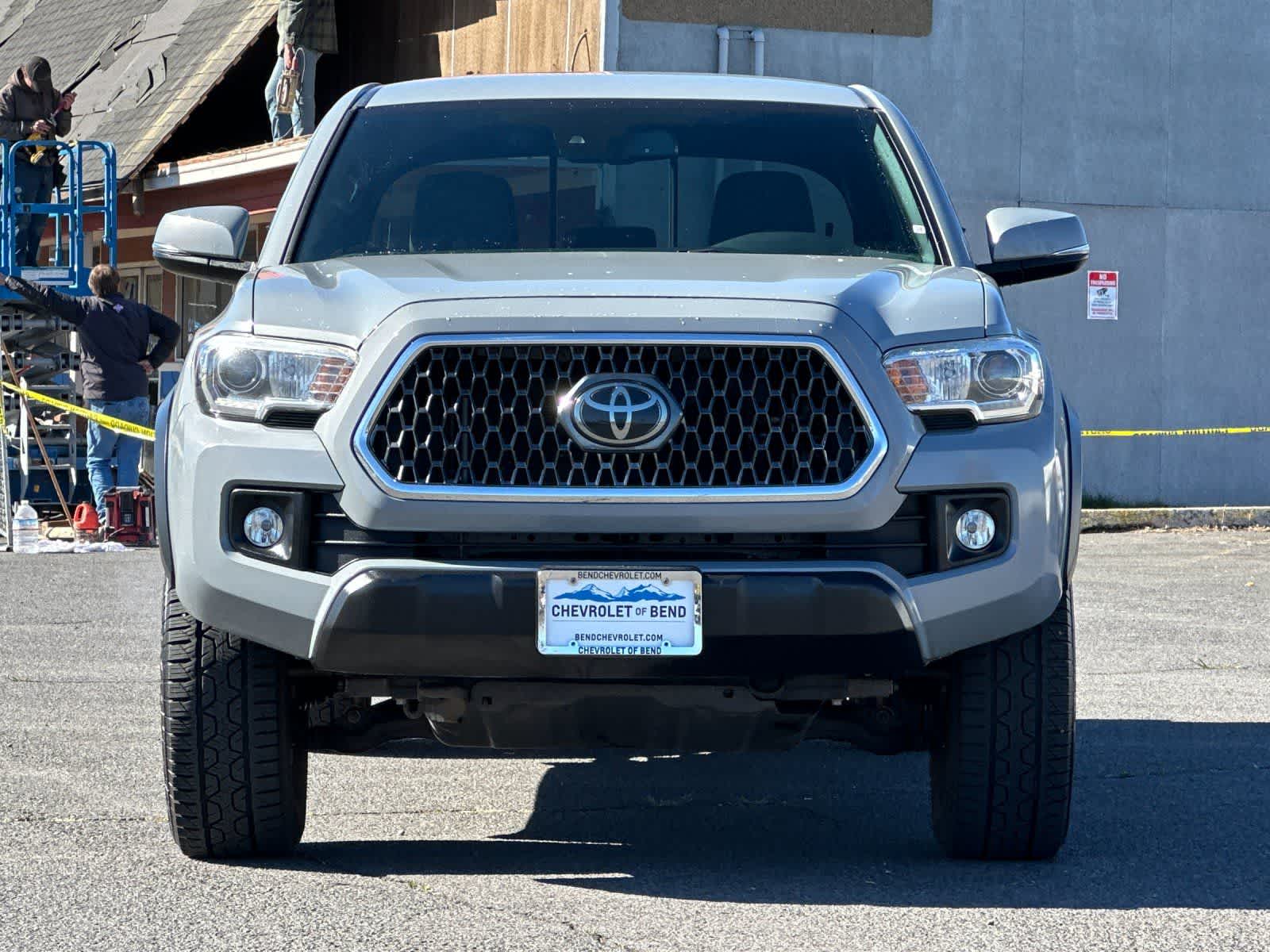 Thumbnail: 2018 Toyota Tacoma - 10