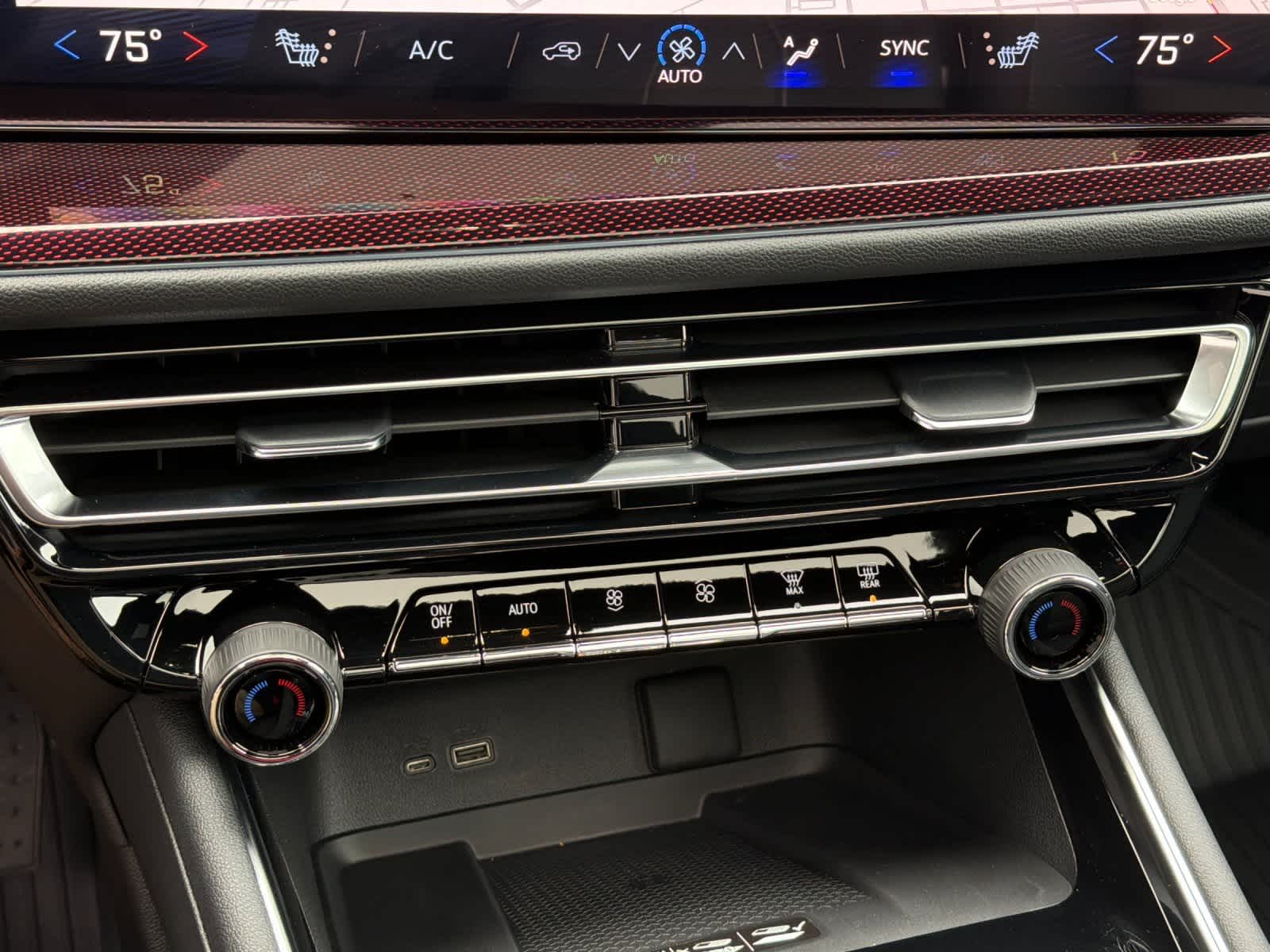 Thumbnail: 2026 Chevrolet Traverse - 22