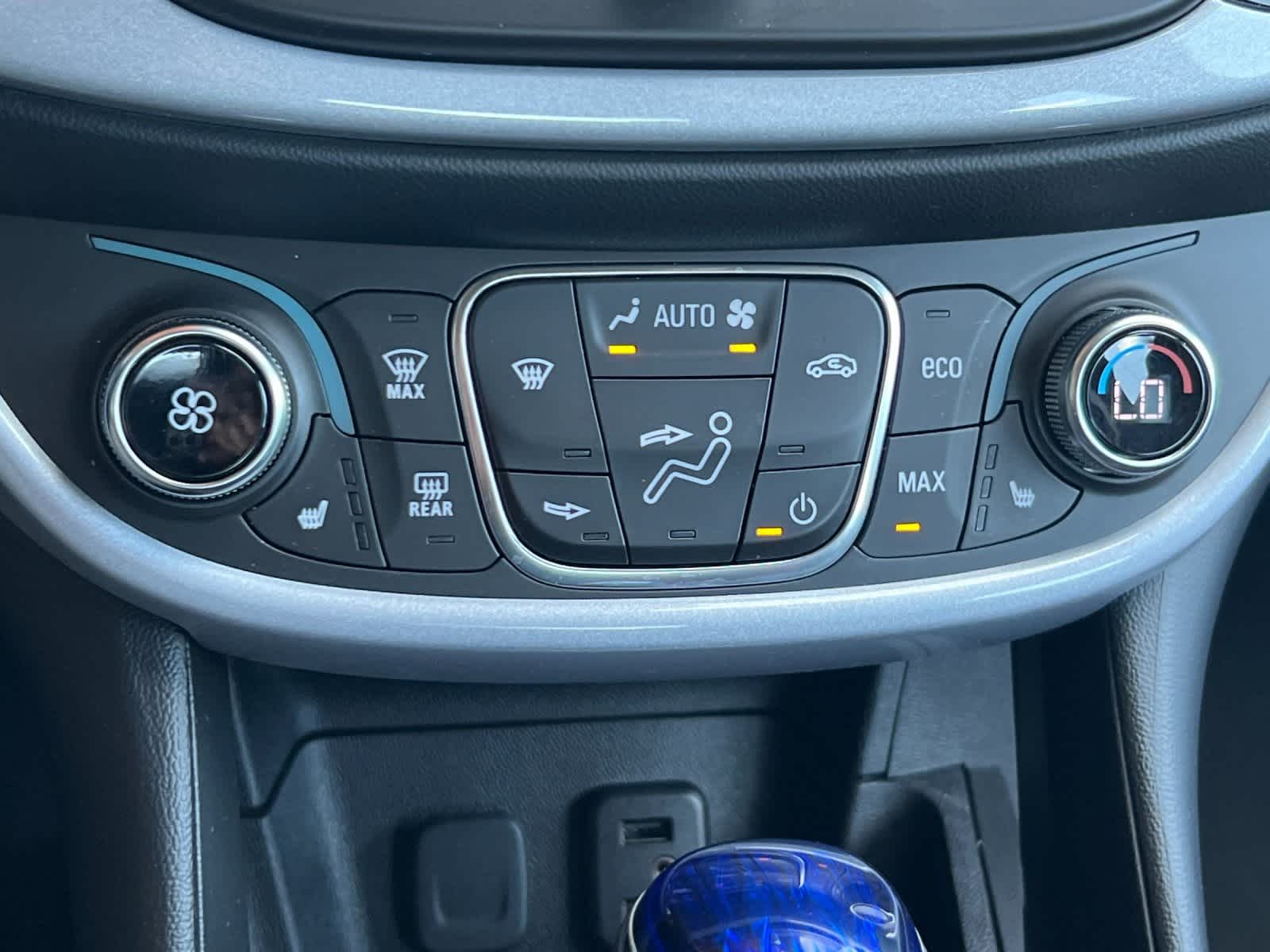 Thumbnail: 2018 Chevrolet Volt - 20
