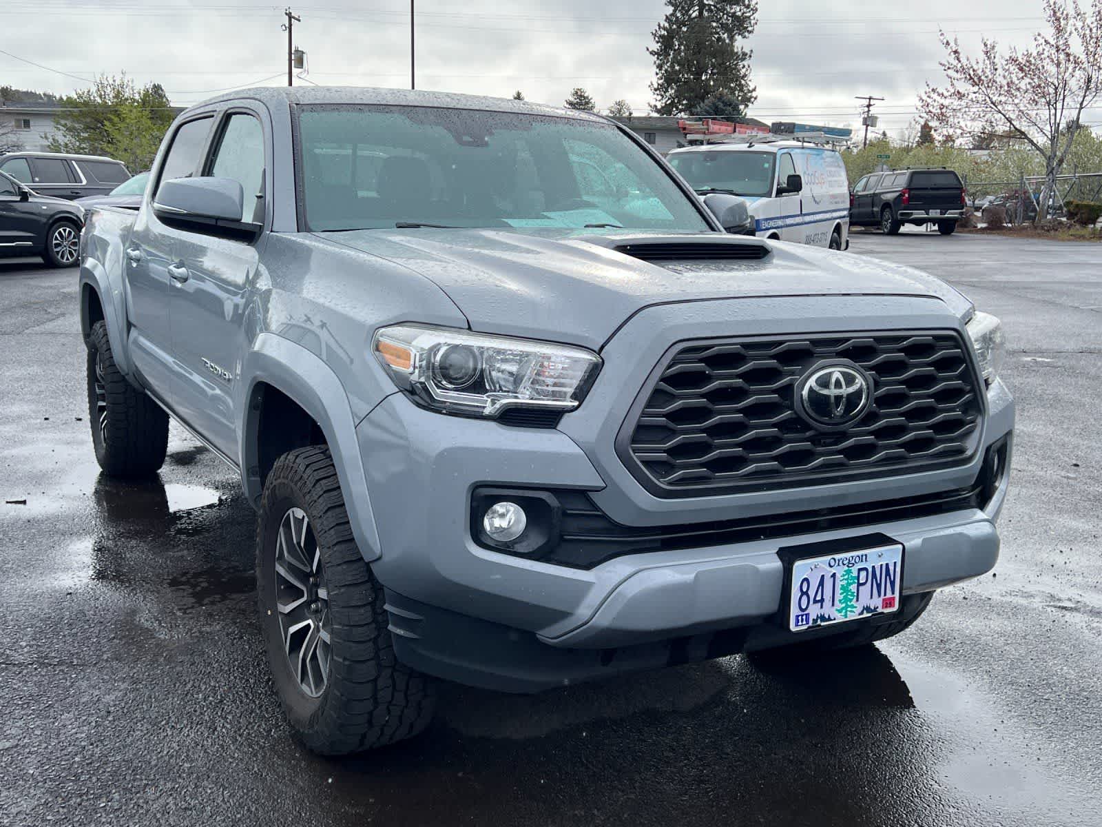 Thumbnail: 2020 Toyota Tacoma - 3