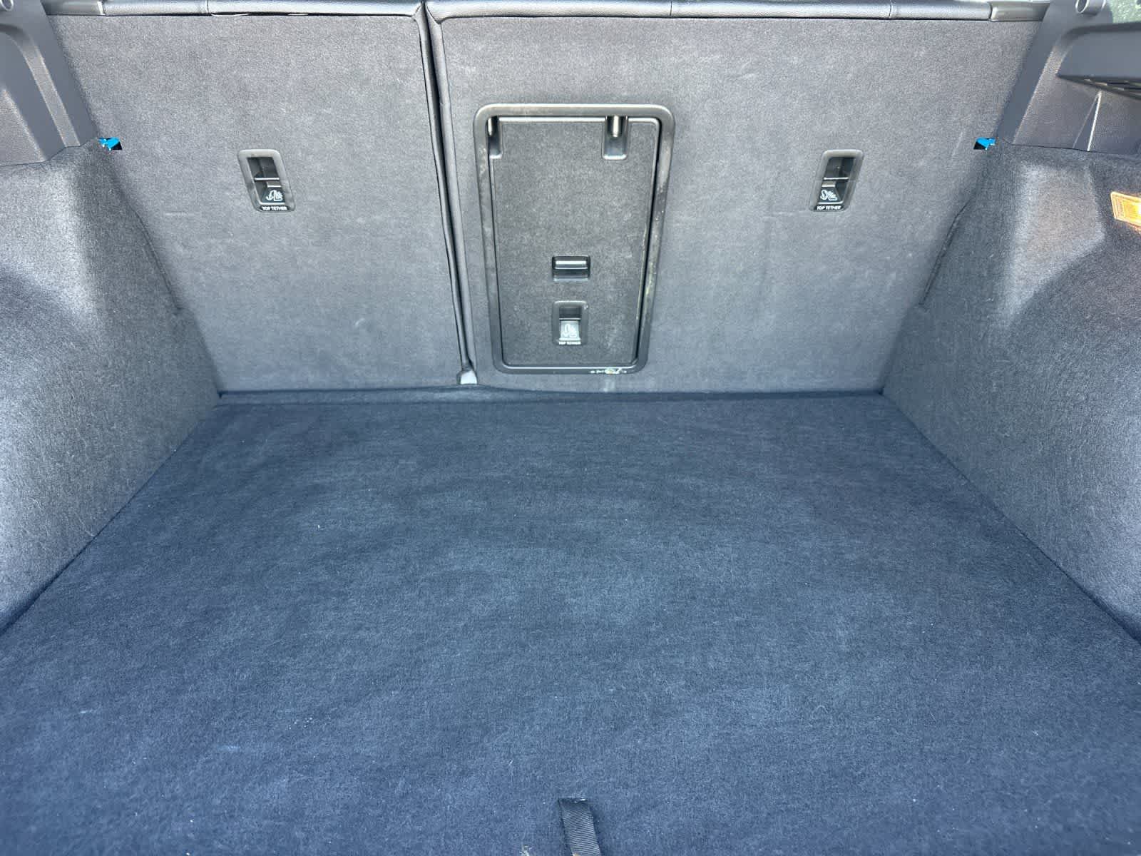 Thumbnail: 2022 Volkswagen Taos - 15