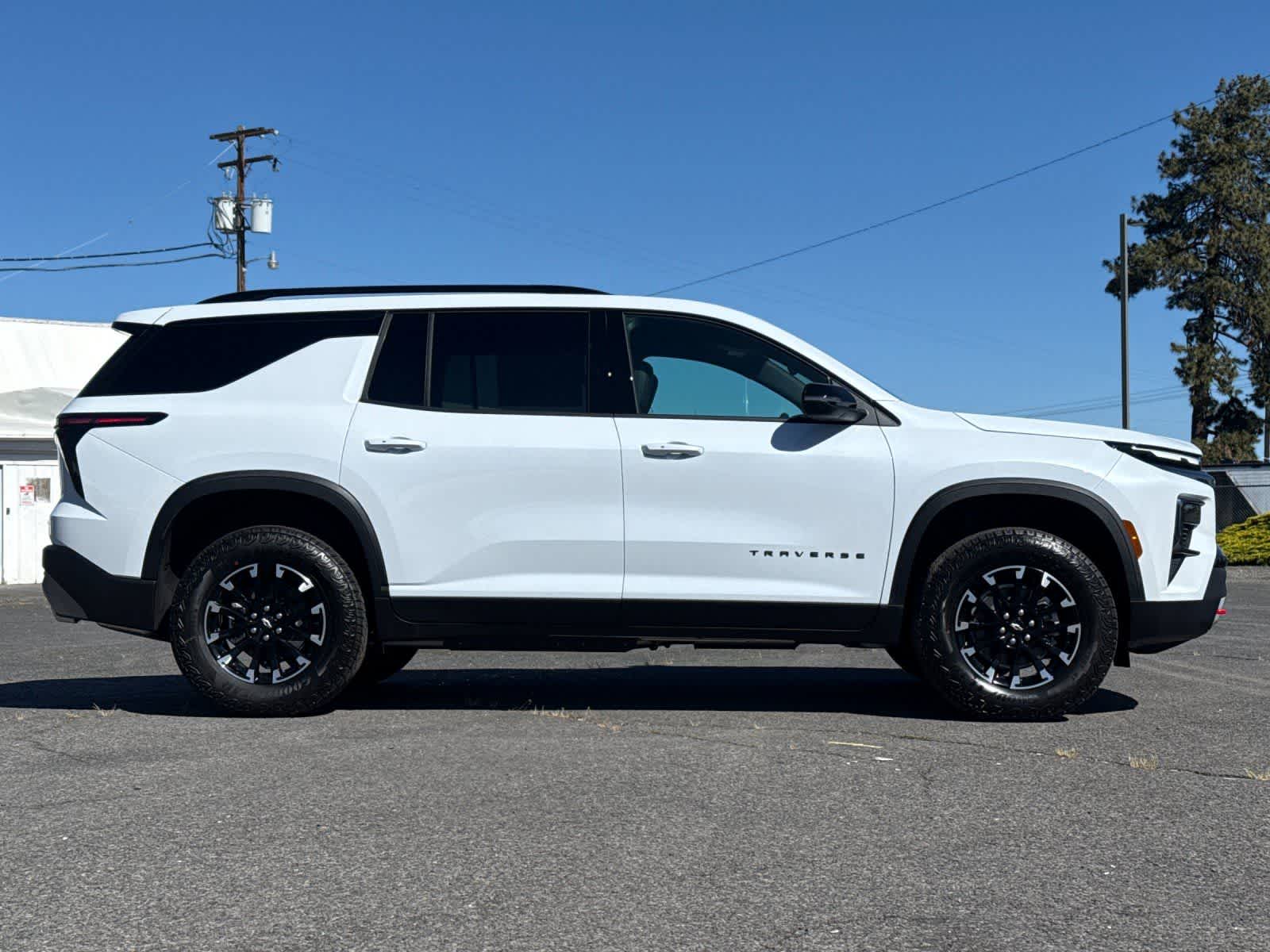 Thumbnail: 2026 Chevrolet Traverse - 8