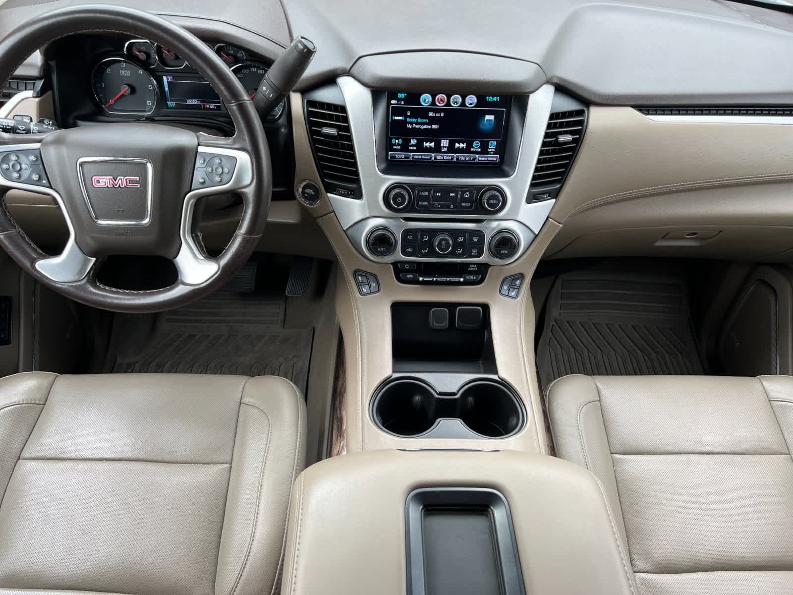 Thumbnail: 2020 GMC Yukon XL - 3