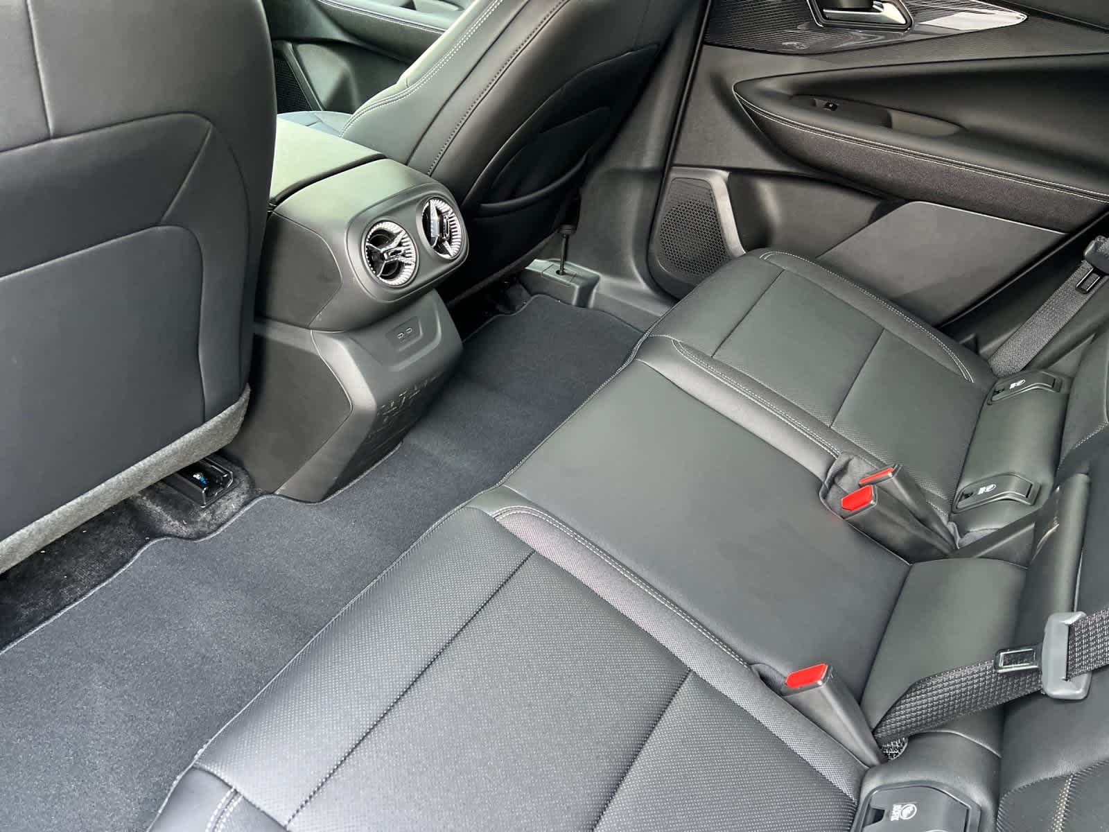 Thumbnail: 2025 Chevrolet Blazer EV - 4