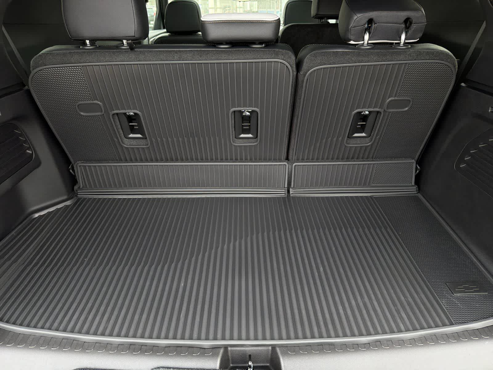 Thumbnail: 2026 Chevrolet Traverse - 16