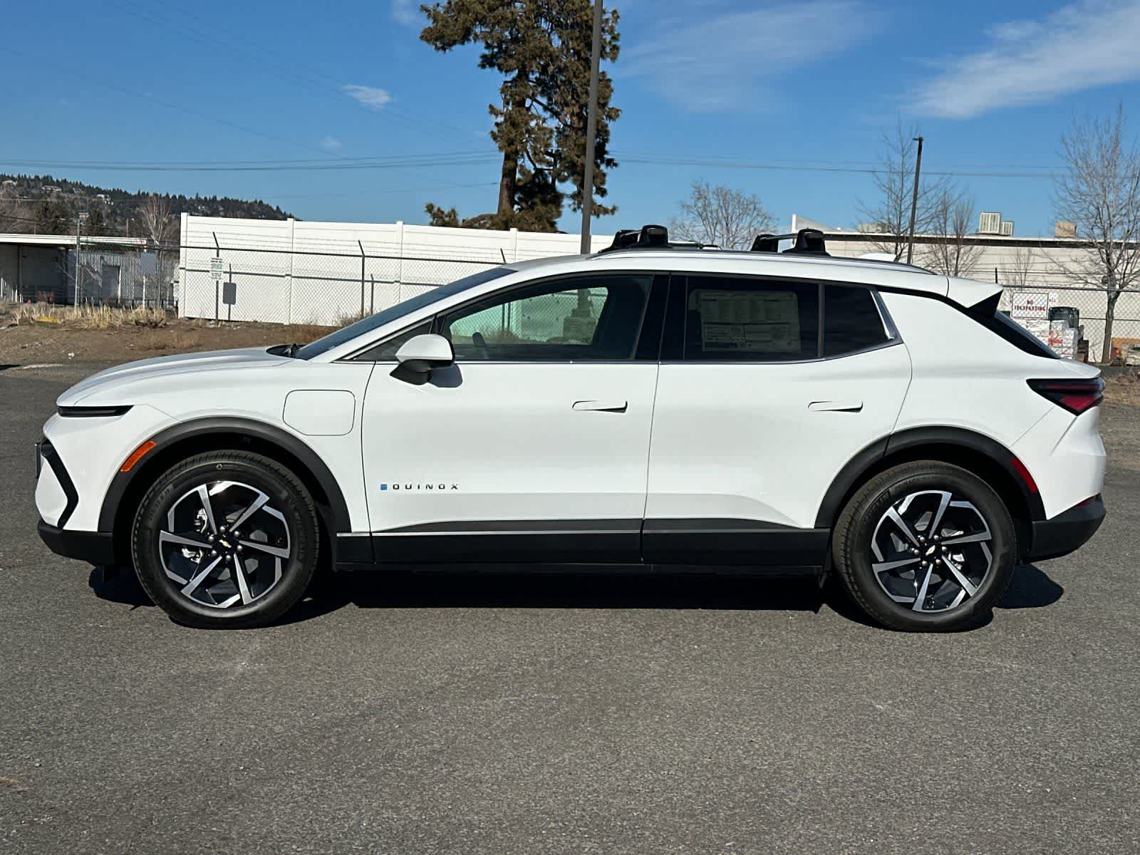 Thumbnail: 2026 Chevrolet Equinox - 5