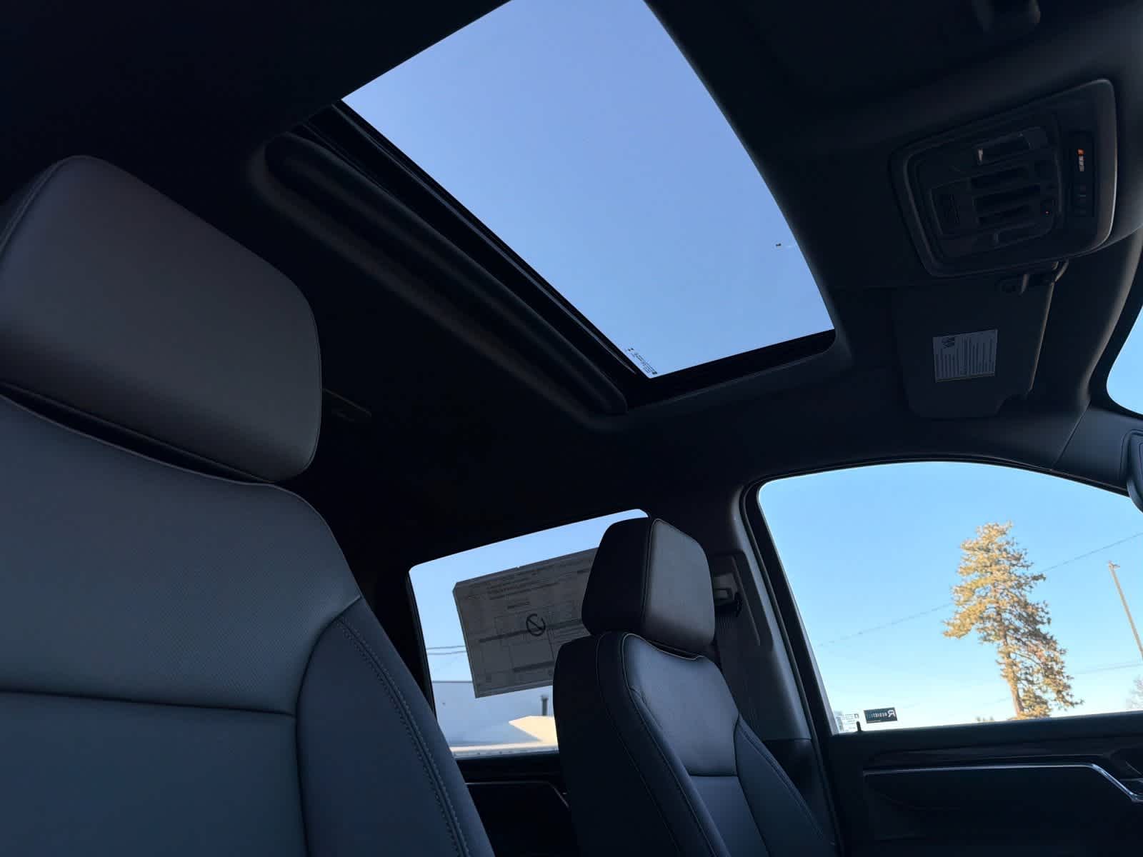 Thumbnail: 2026 Chevrolet Silverado 3500 - 16