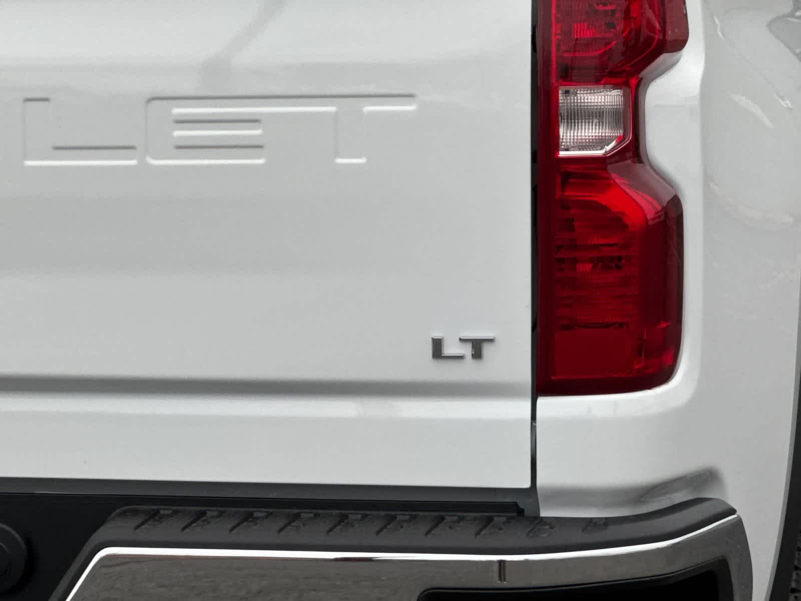 Thumbnail: 2026 Chevrolet Silverado 2500 - 27