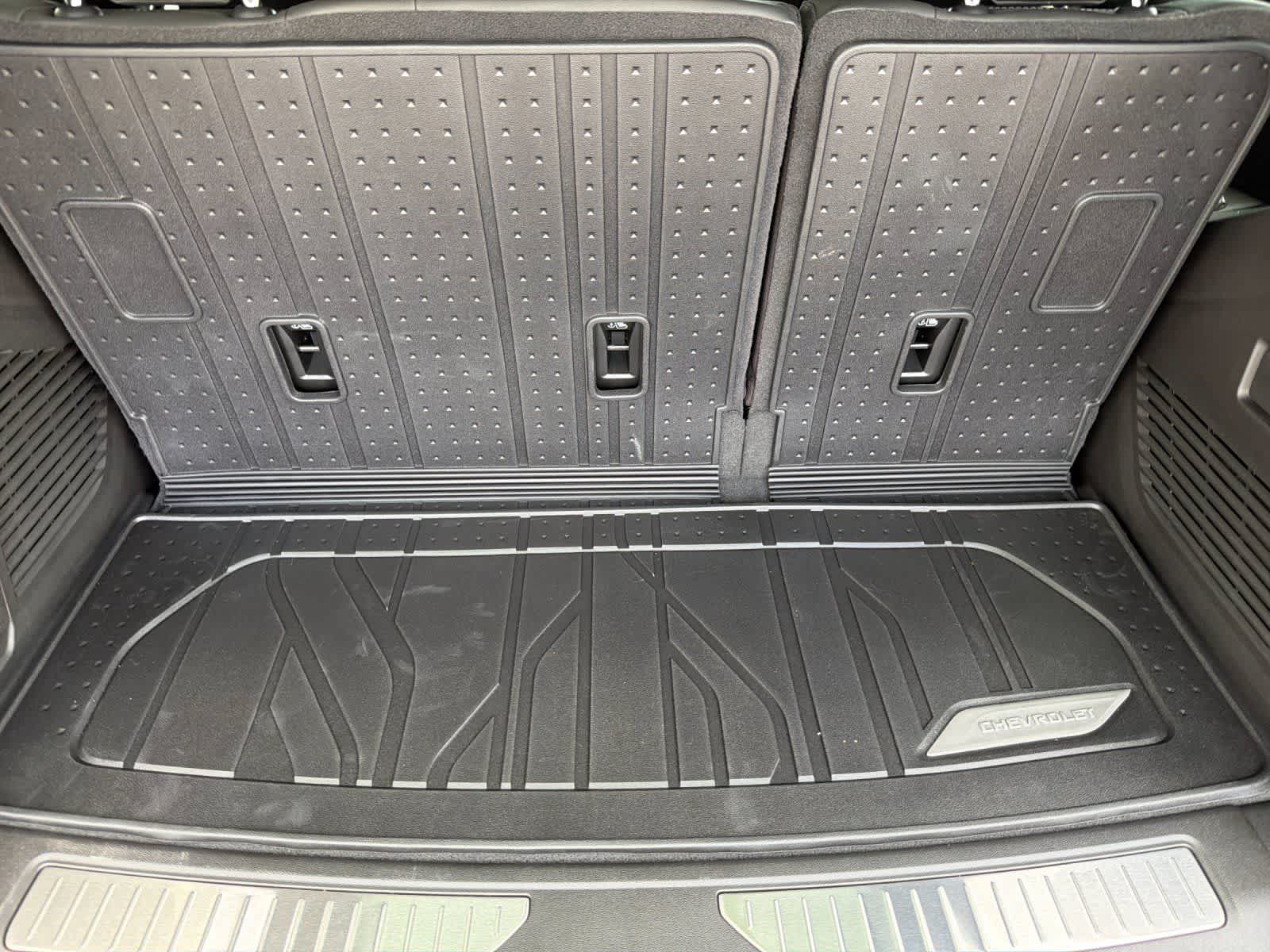 Thumbnail: 2026 Chevrolet Tahoe - 17