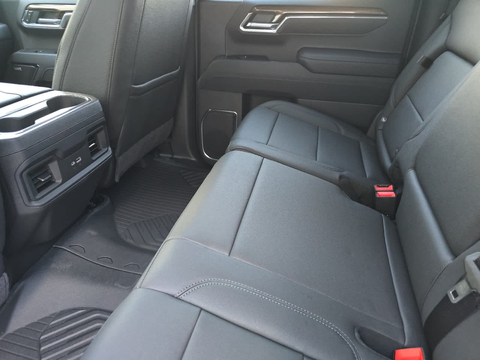 Thumbnail: 2026 Chevrolet Silverado 1500 - 4