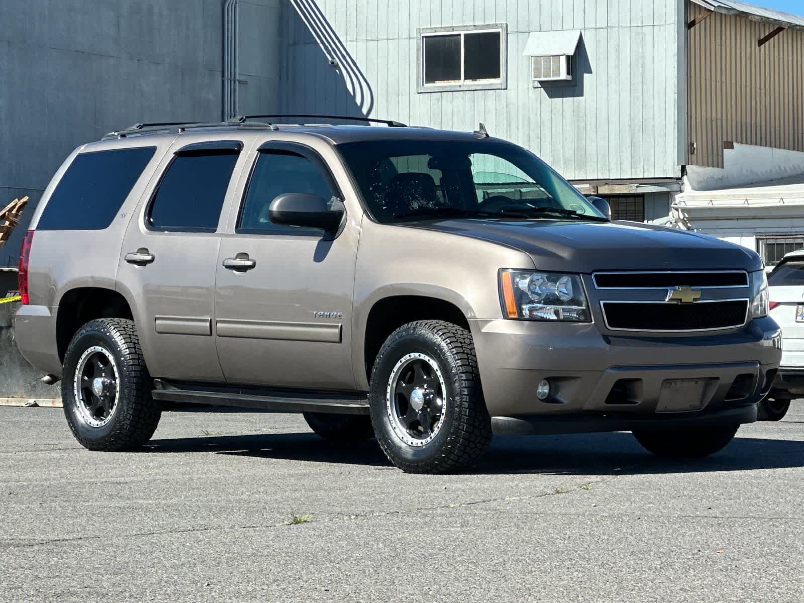 Thumbnail: 2013 Chevrolet Tahoe - 9