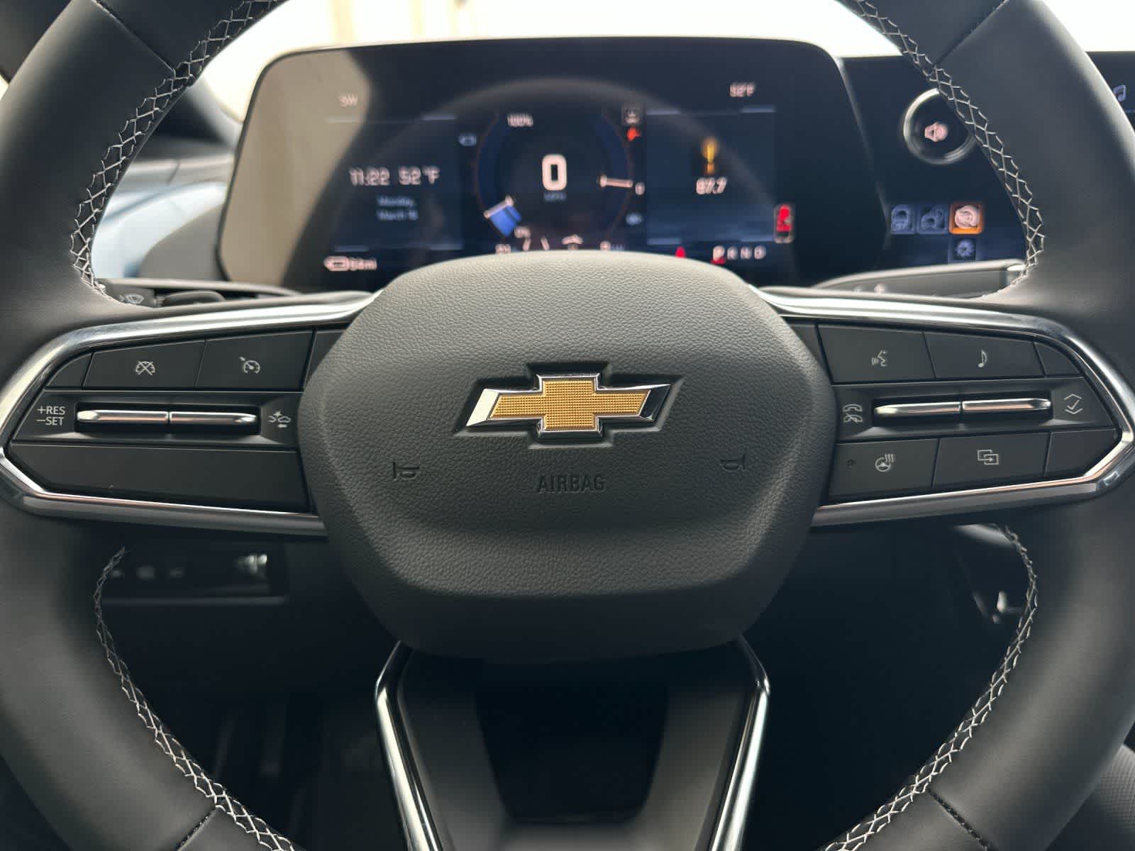 Thumbnail: 2026 Chevrolet Equinox - 23