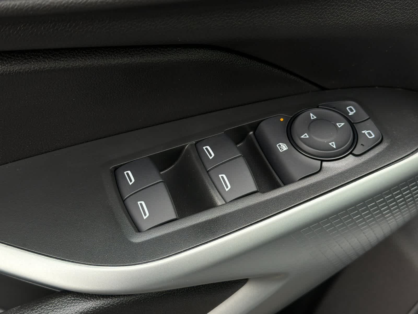 Thumbnail: 2026 Chevrolet Trax - 13