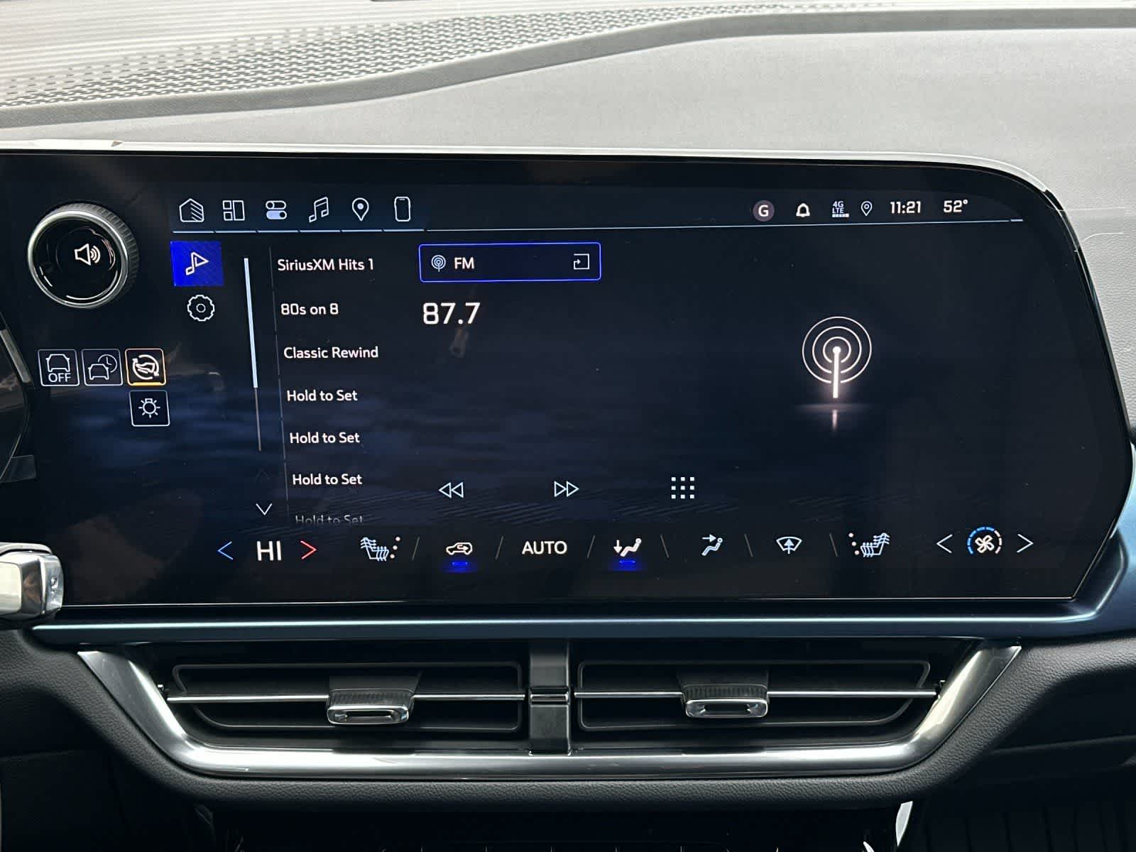 Thumbnail: 2026 Chevrolet Equinox - 18