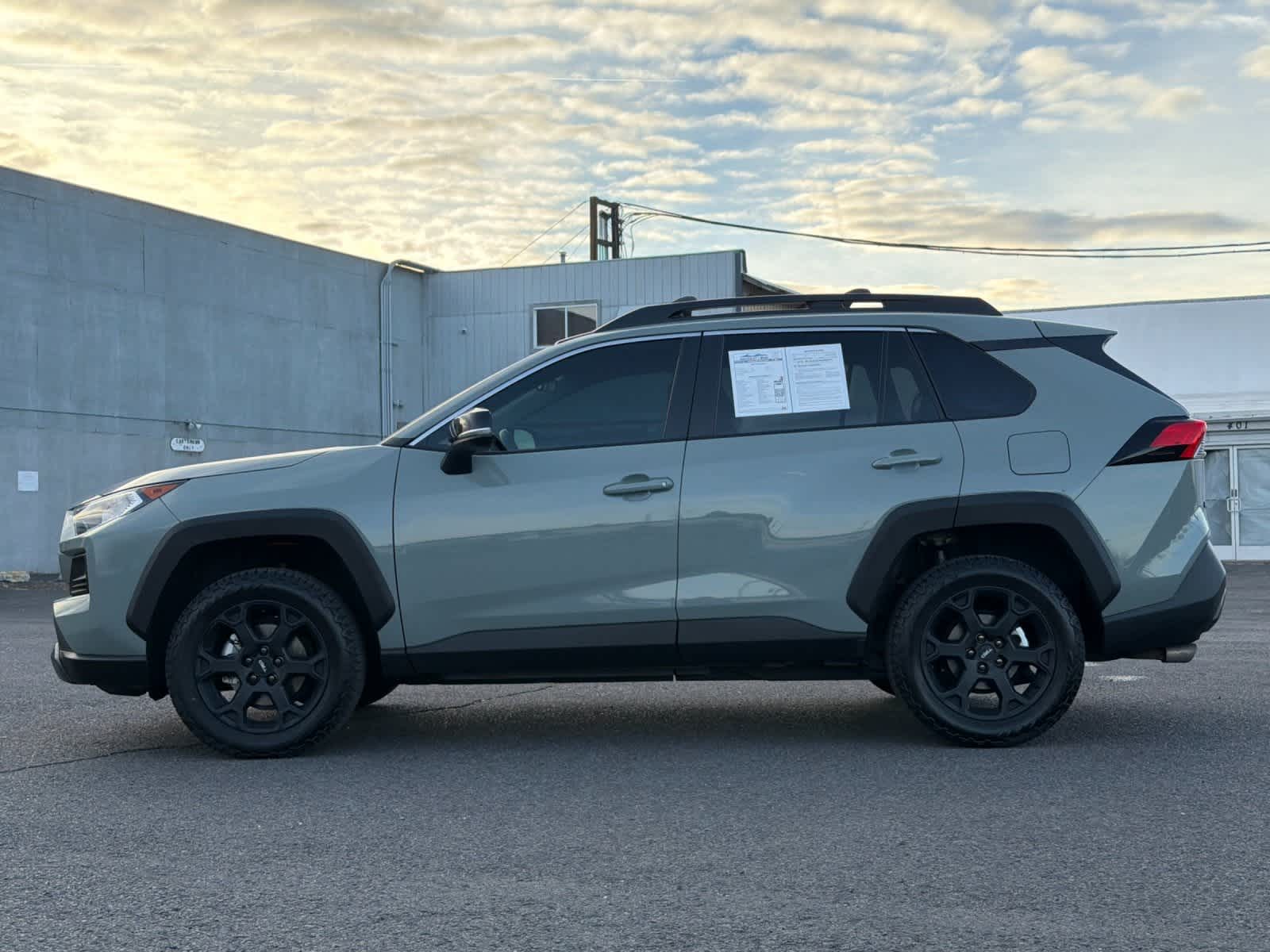 Thumbnail: 2020 Toyota RAV4 - 5