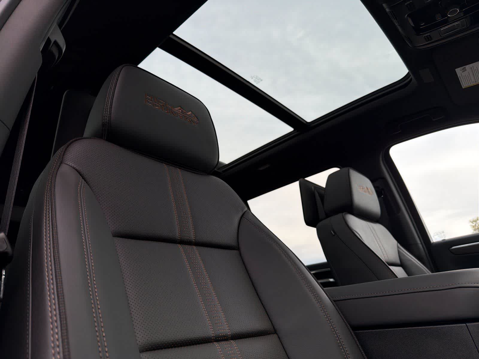 Thumbnail: 2026 Chevrolet Suburban - 19