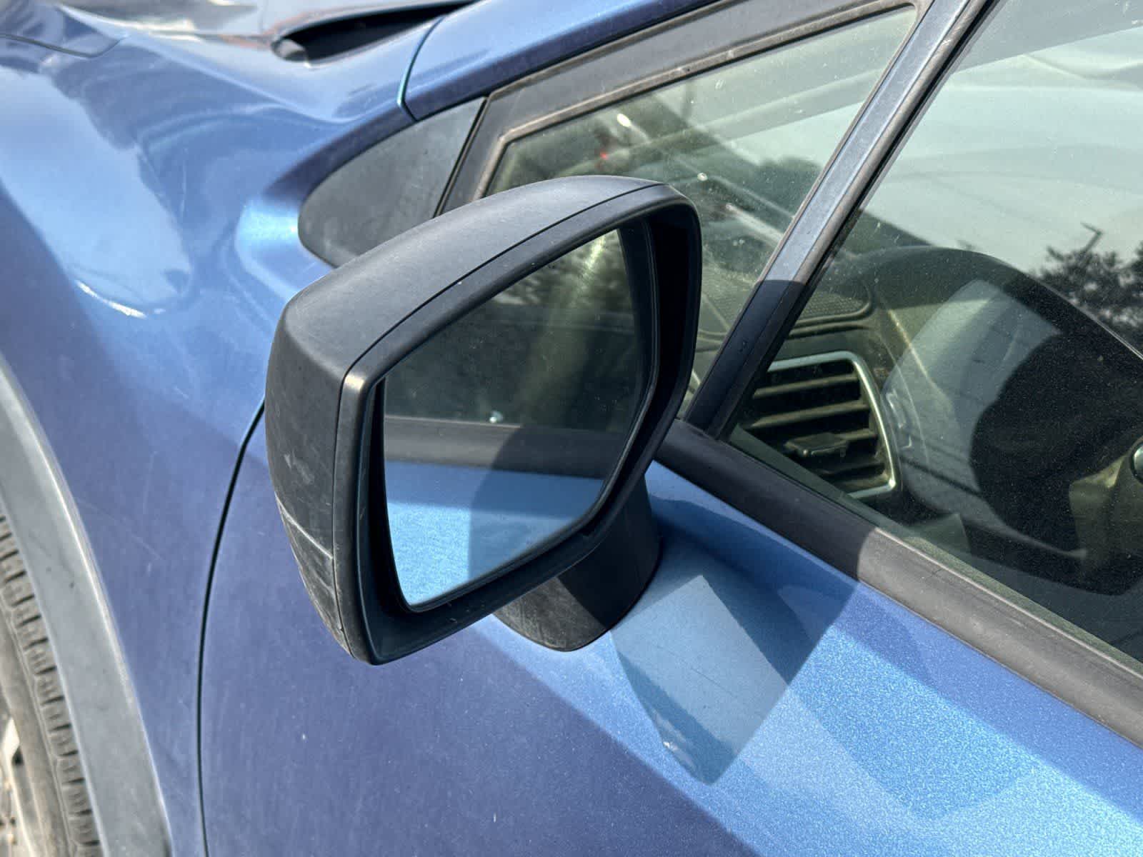 Thumbnail: 2016 Subaru Crosstrek - 8