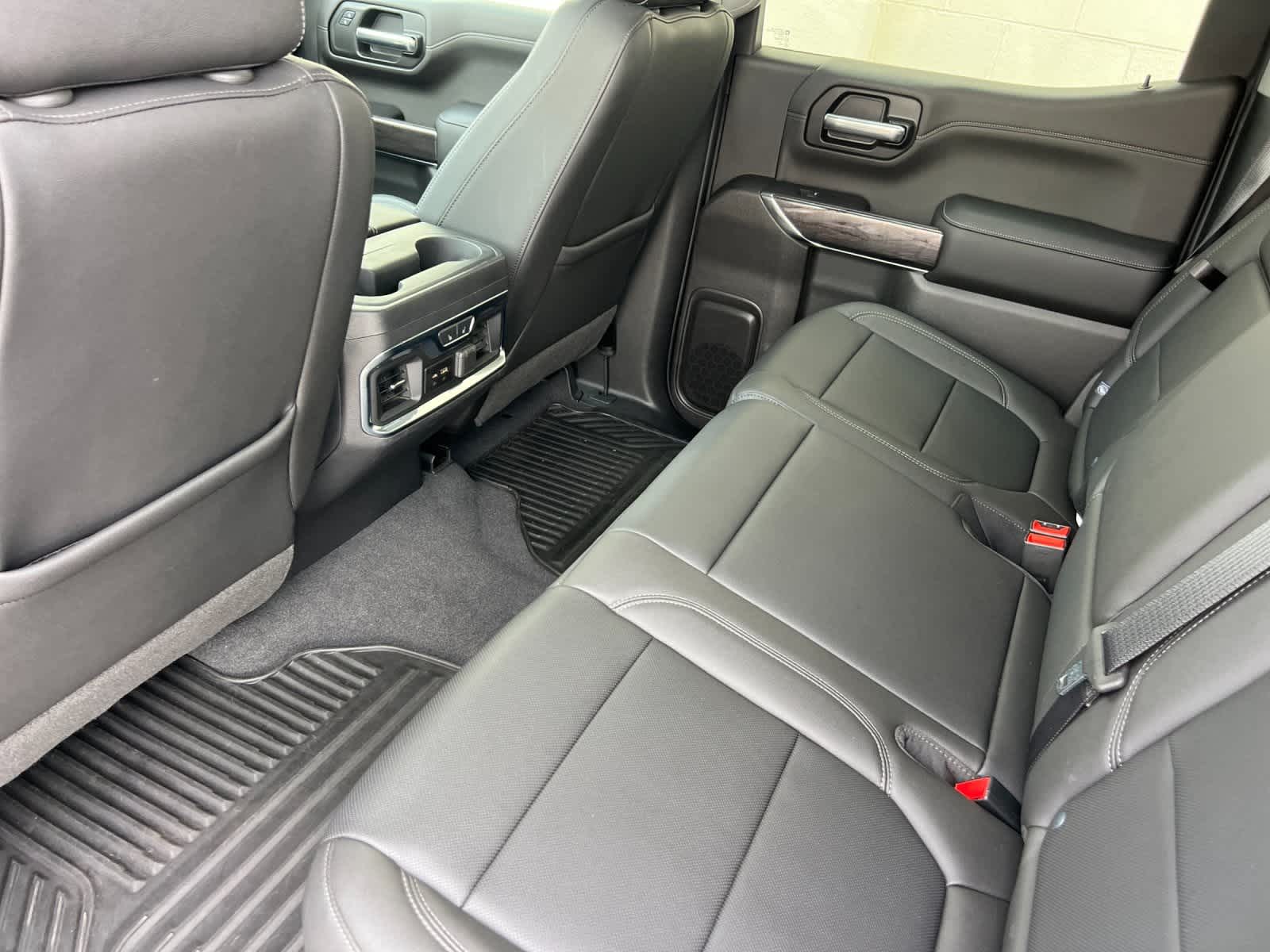 2019 Chevrolet Silverado 1500 LTZ 4