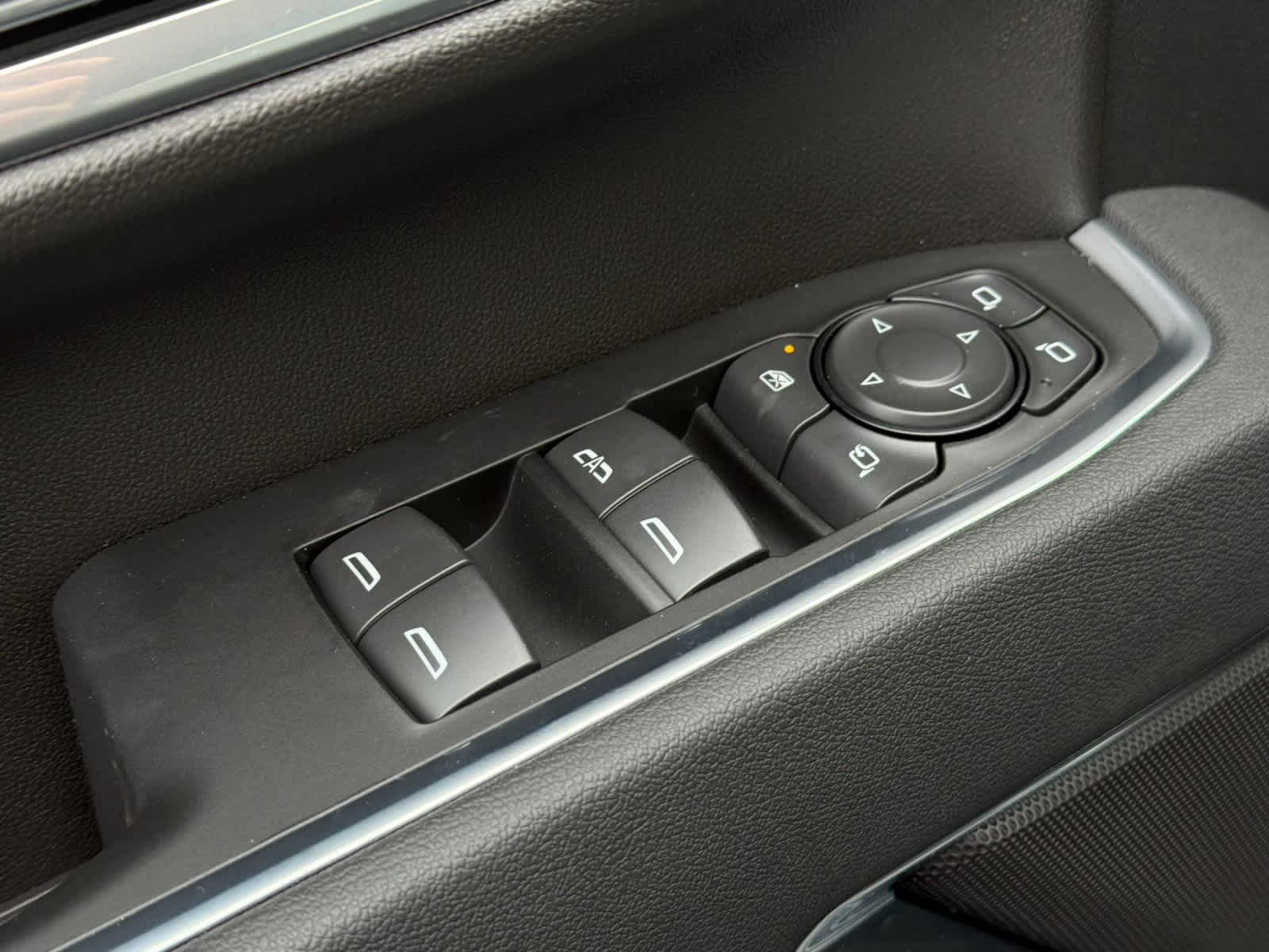 Thumbnail: 2026 Chevrolet Silverado 2500 - 13