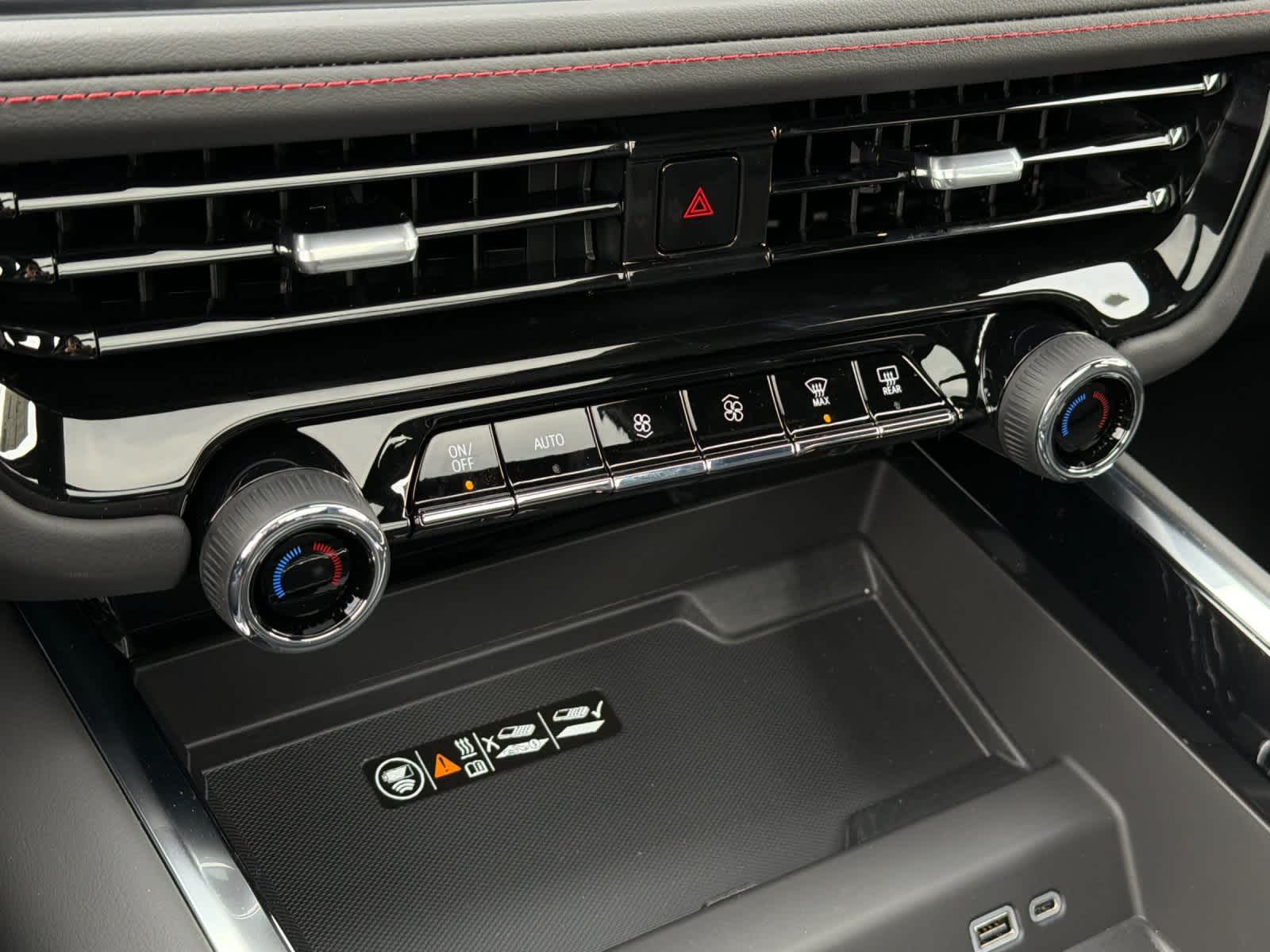 Thumbnail: 2026 Chevrolet Suburban - 22