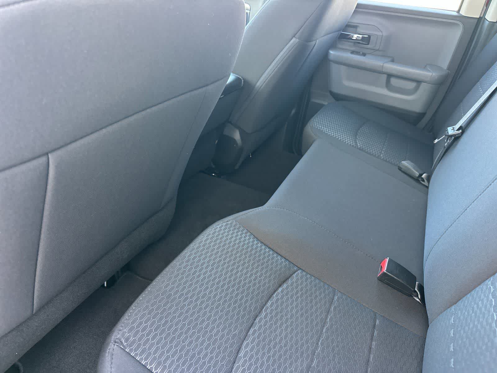 Thumbnail: 2020 RAM 1500 Classic - 4