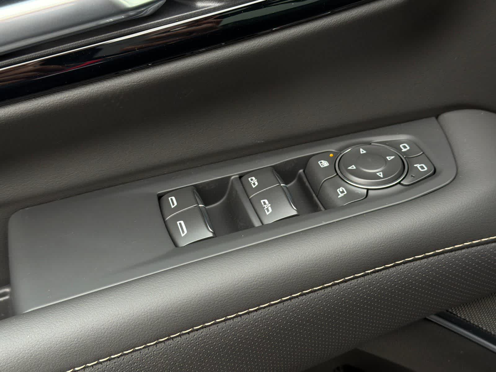 Thumbnail: 2026 Chevrolet Tahoe - 13