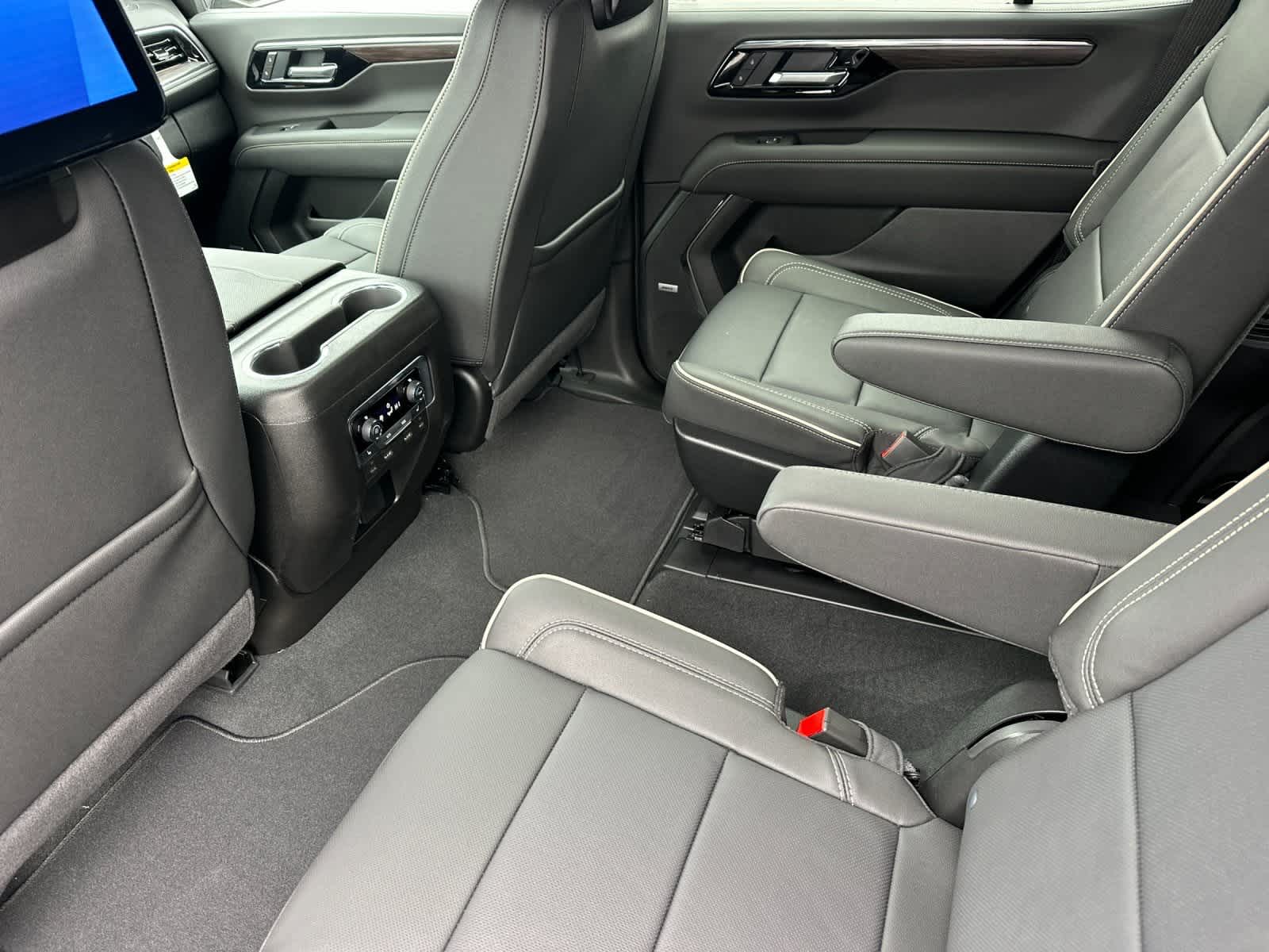 Thumbnail: 2026 Chevrolet Tahoe - 4