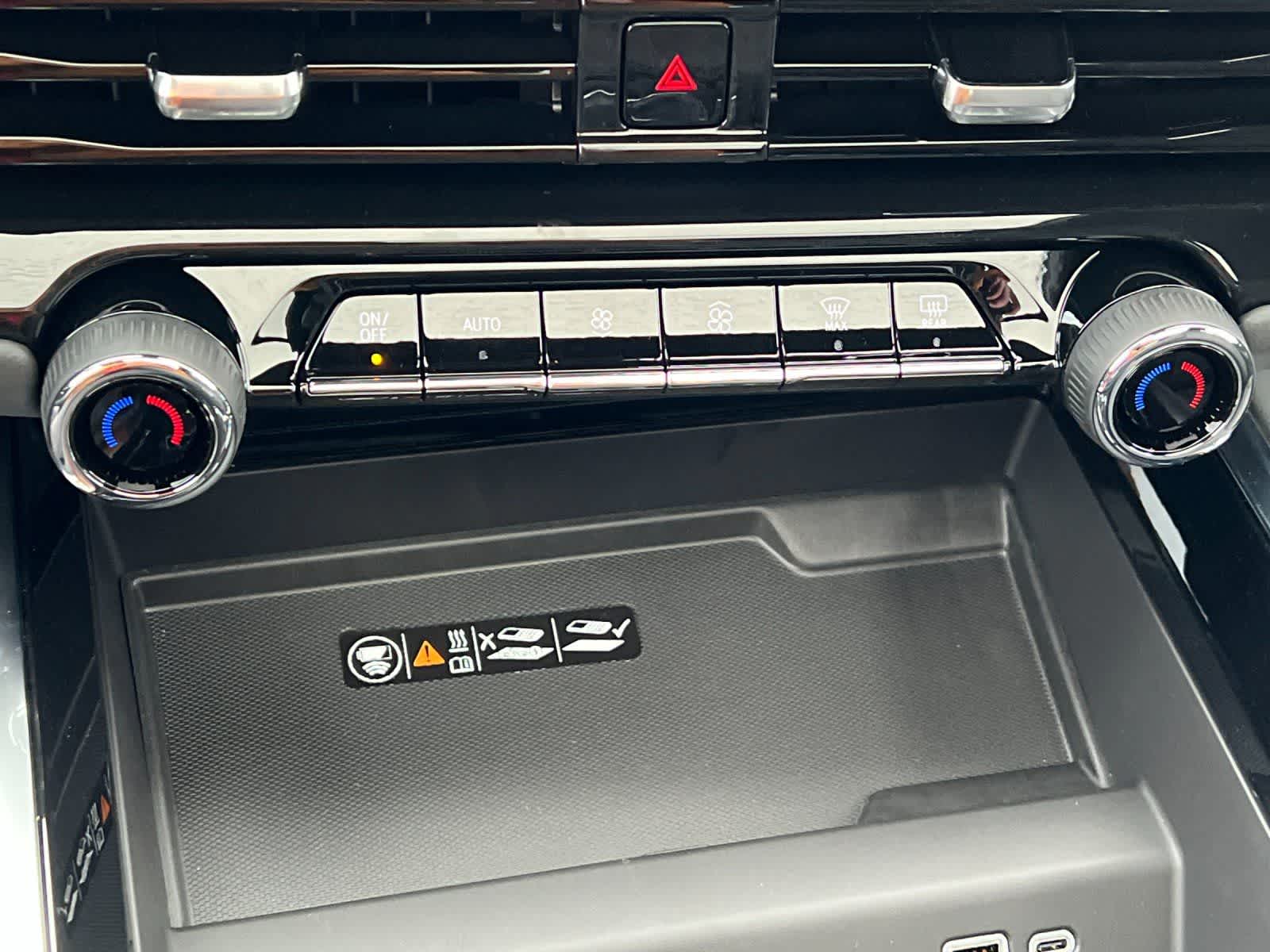 Thumbnail: 2026 Chevrolet Tahoe - 22