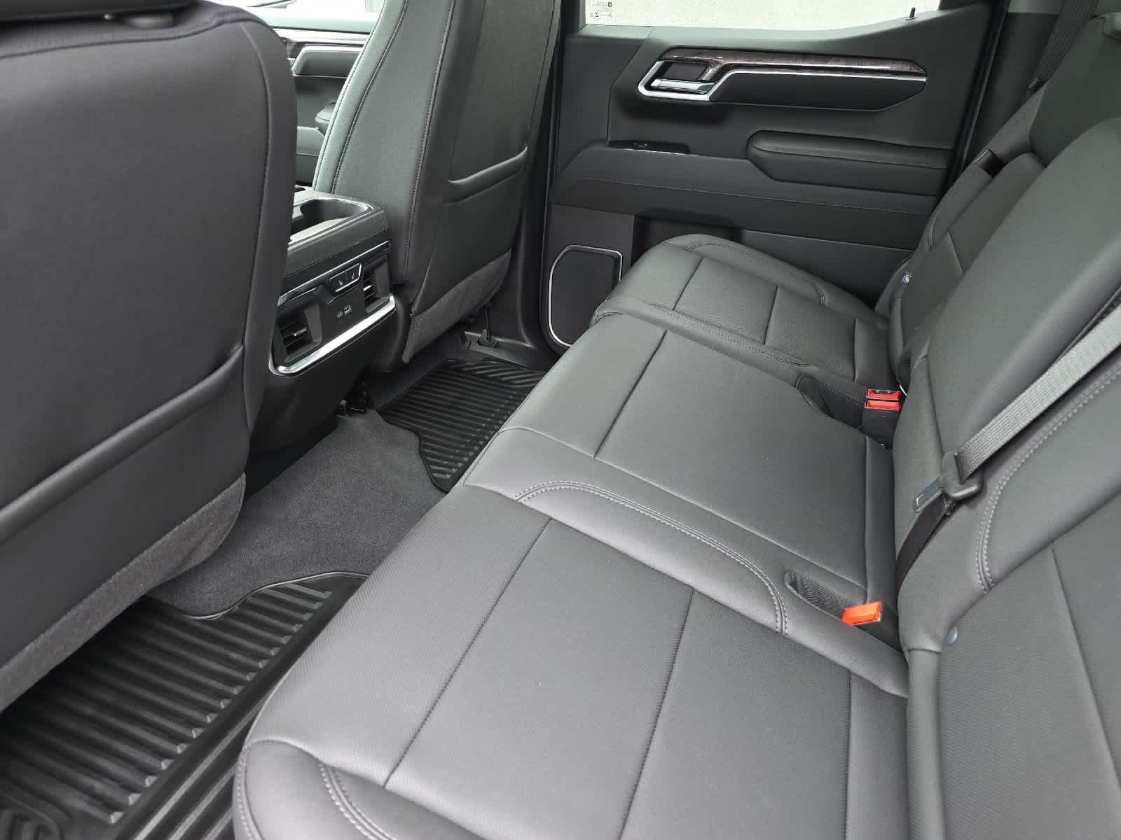 Thumbnail: 2026 Chevrolet Silverado 1500 - 4