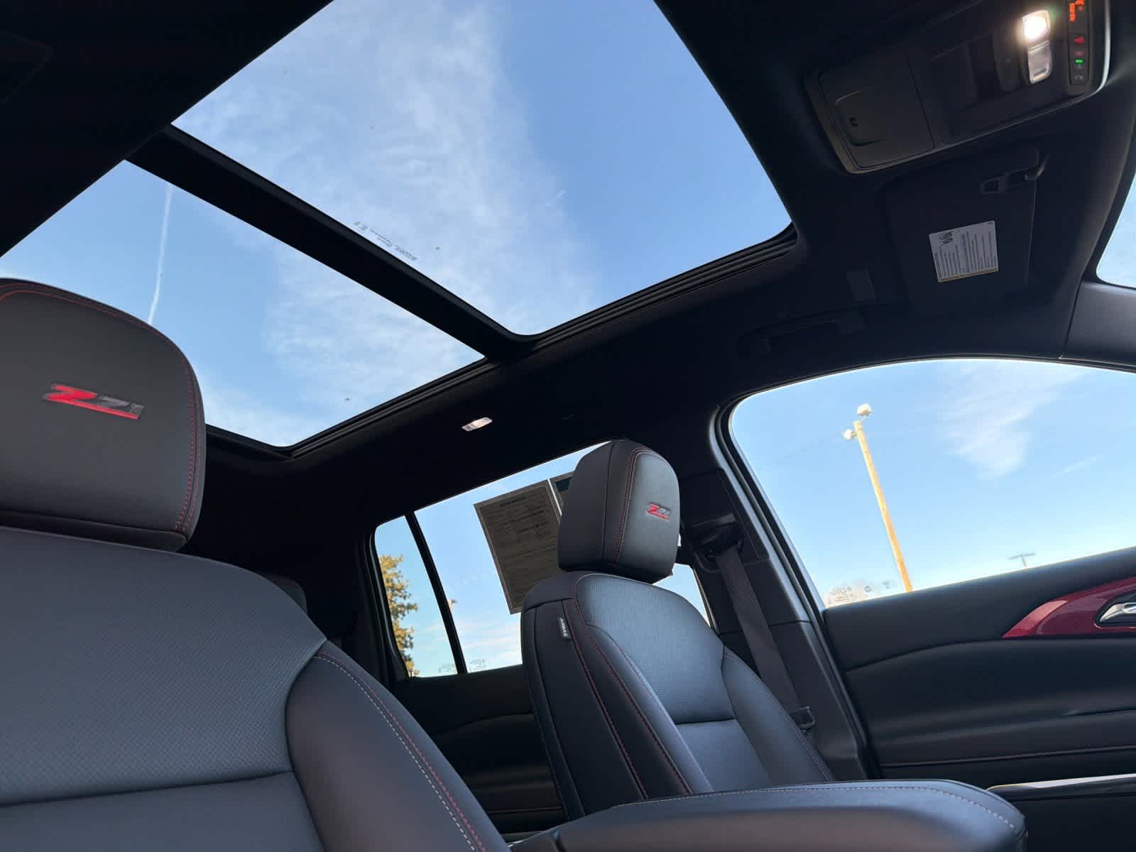 Thumbnail: 2025 Chevrolet Traverse - 18