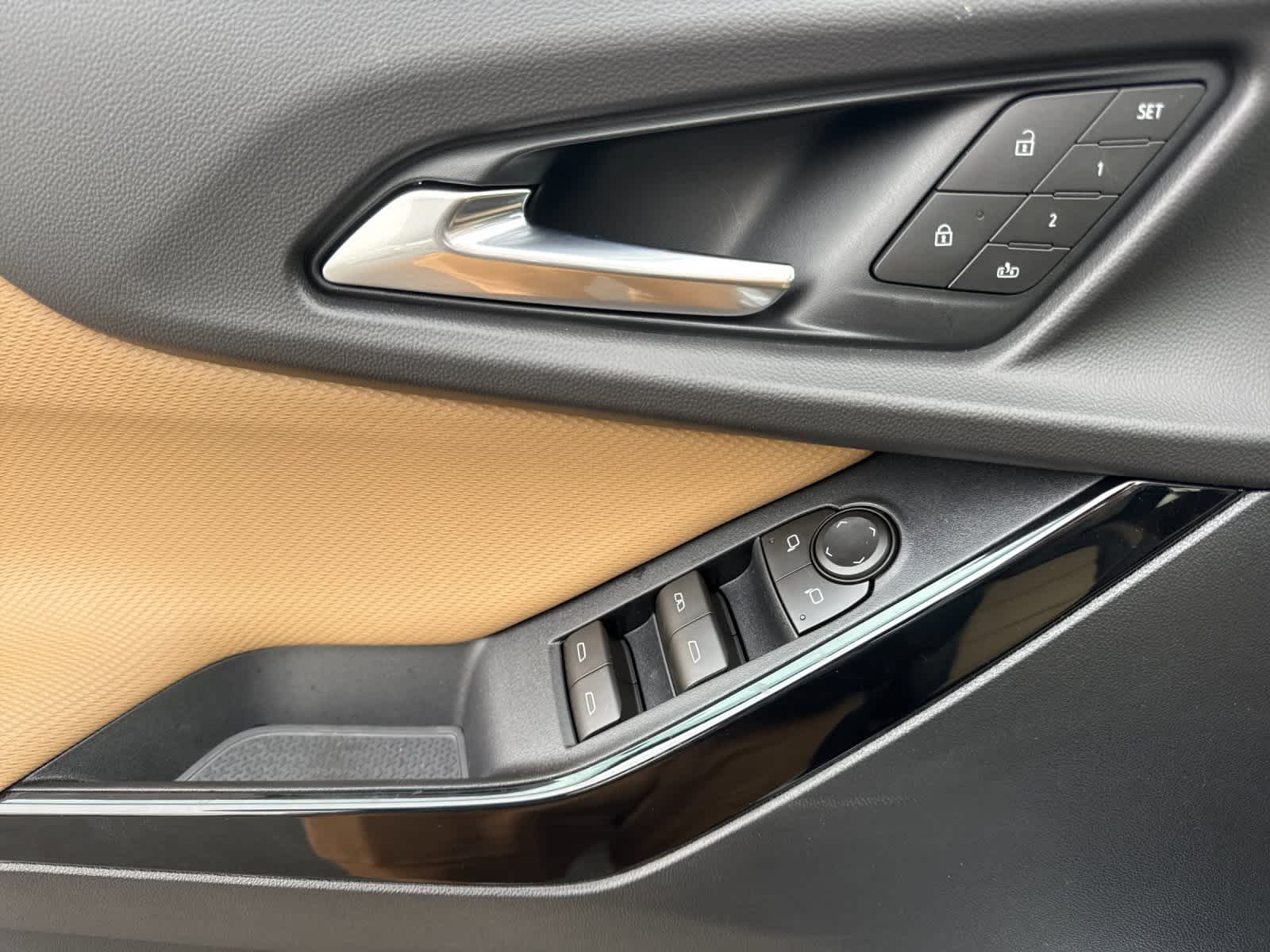 Thumbnail: 2026 Chevrolet Equinox - 12