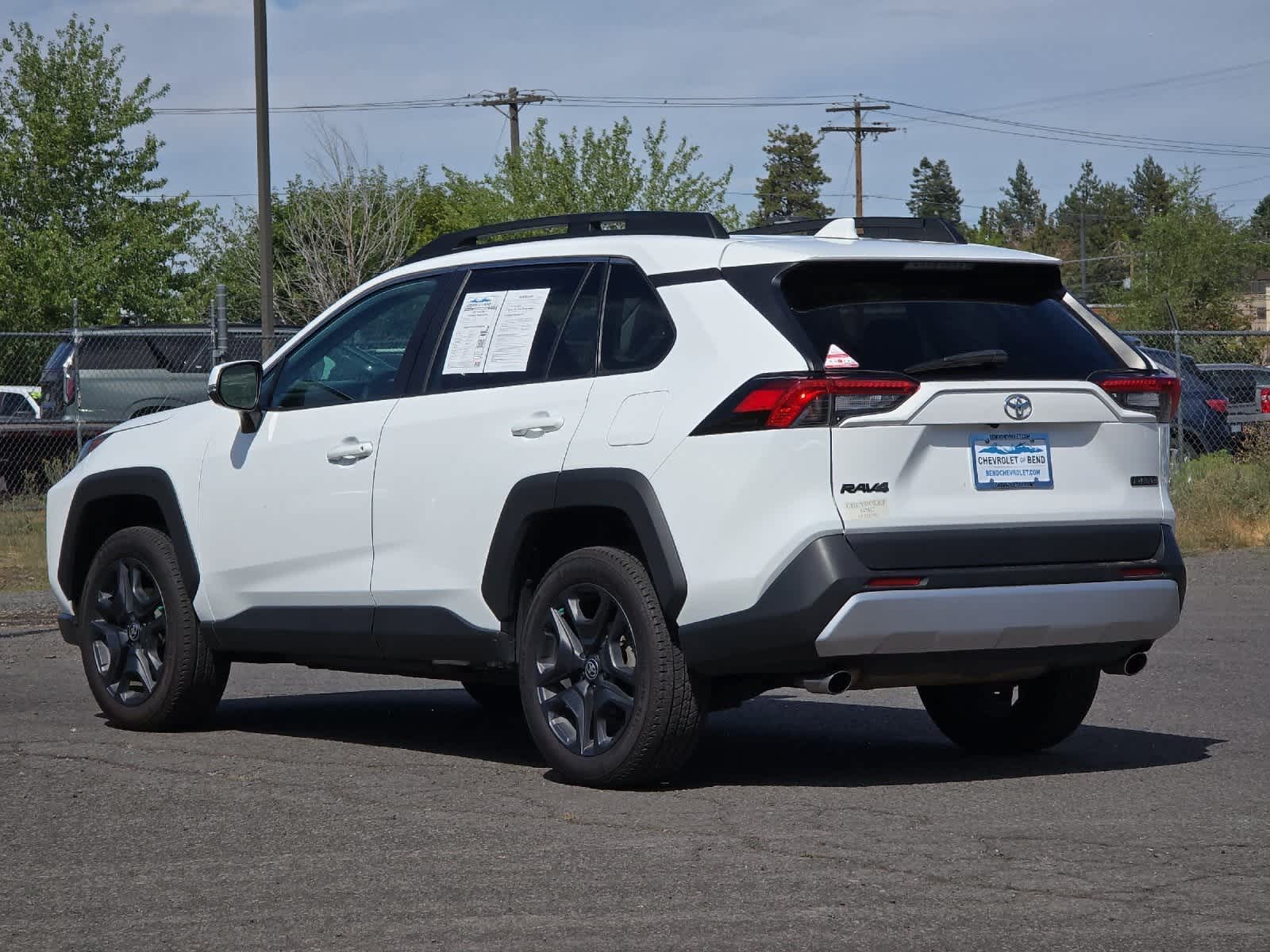 Thumbnail: 2022 Toyota RAV4 - 6