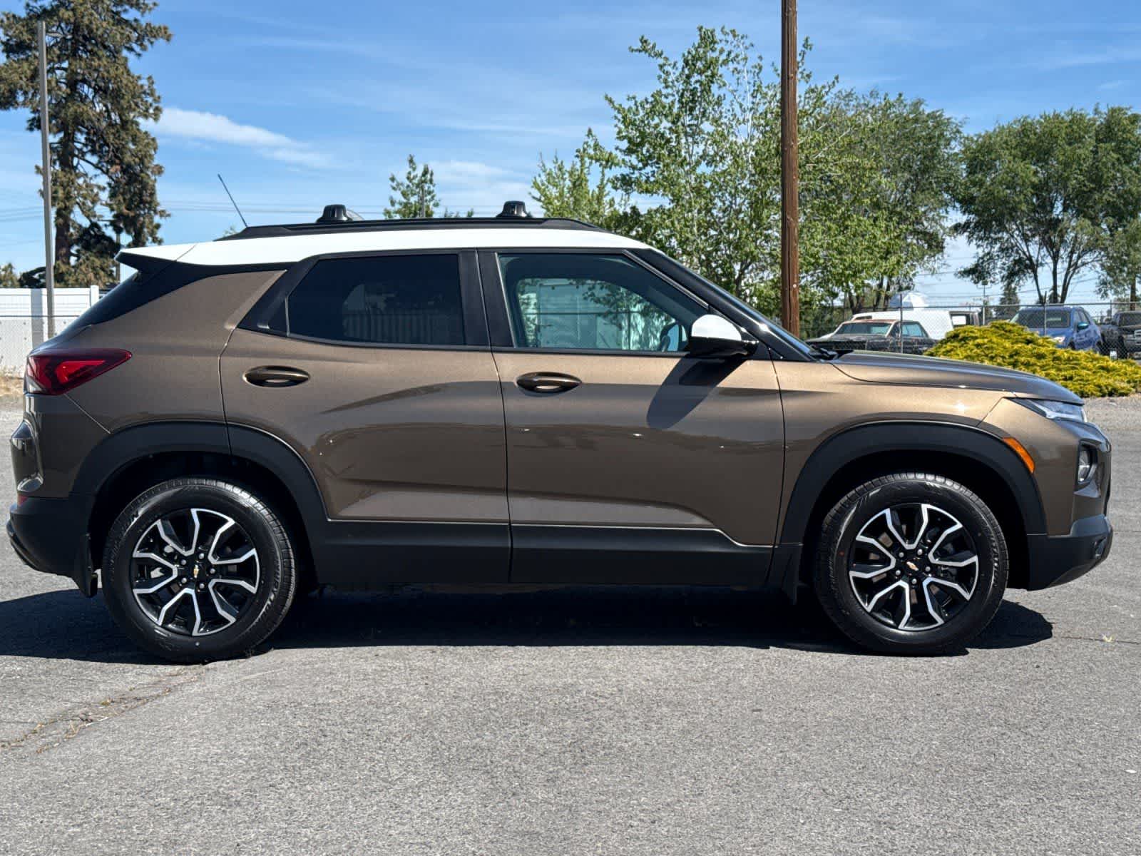 Thumbnail: 2021 Chevrolet TrailBlazer - 8