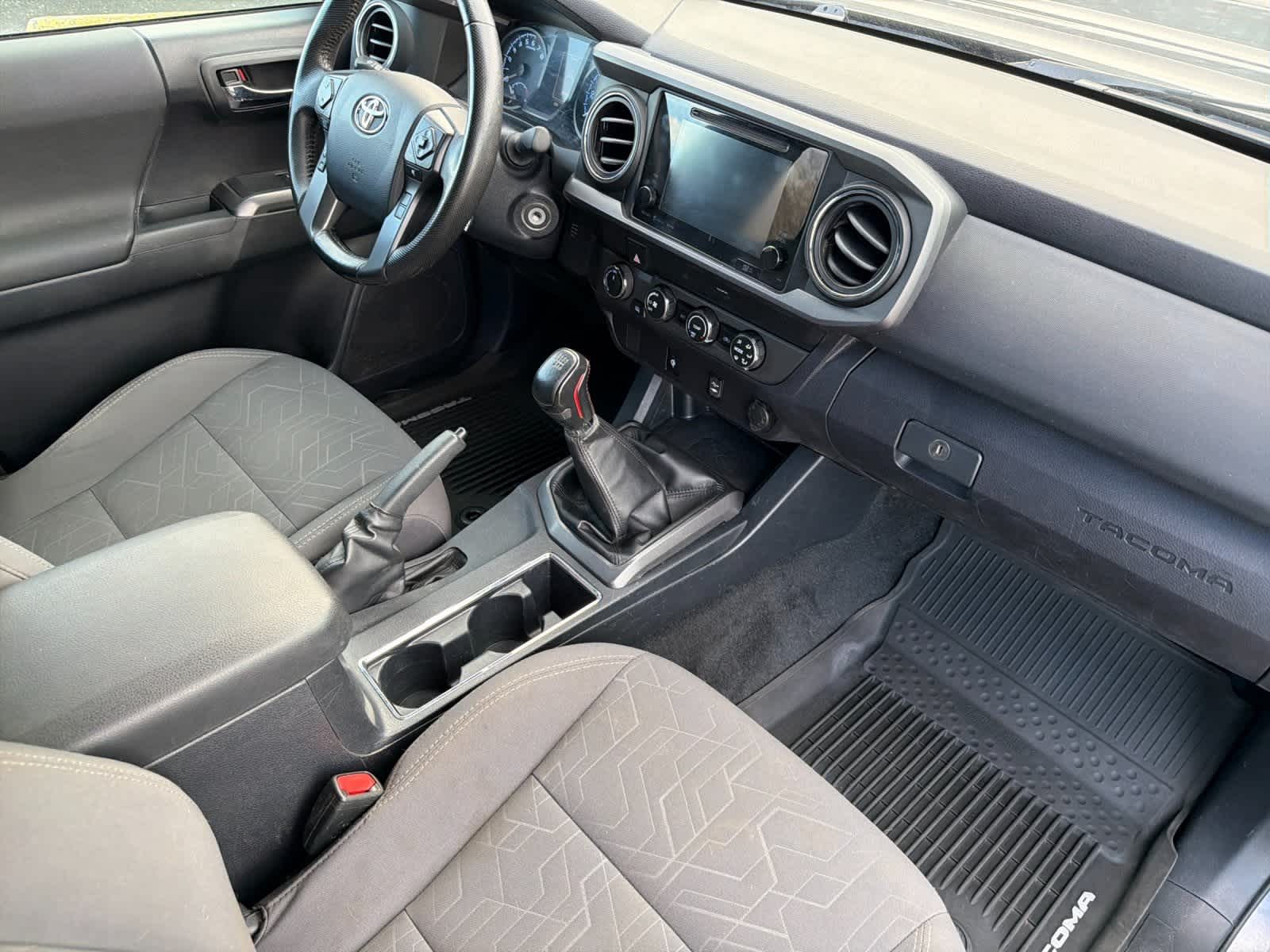 Thumbnail: 2019 Toyota Tacoma - 15