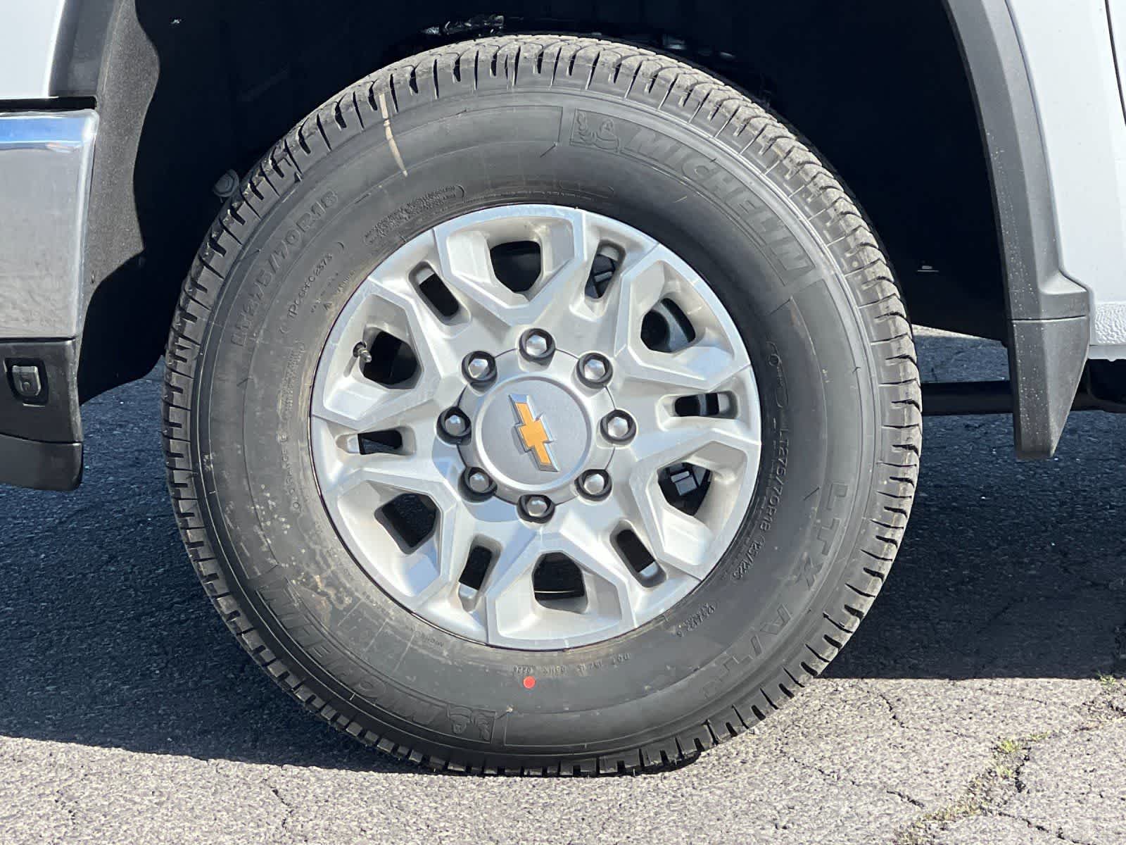 Thumbnail: 2026 Chevrolet Silverado 2500 - 25