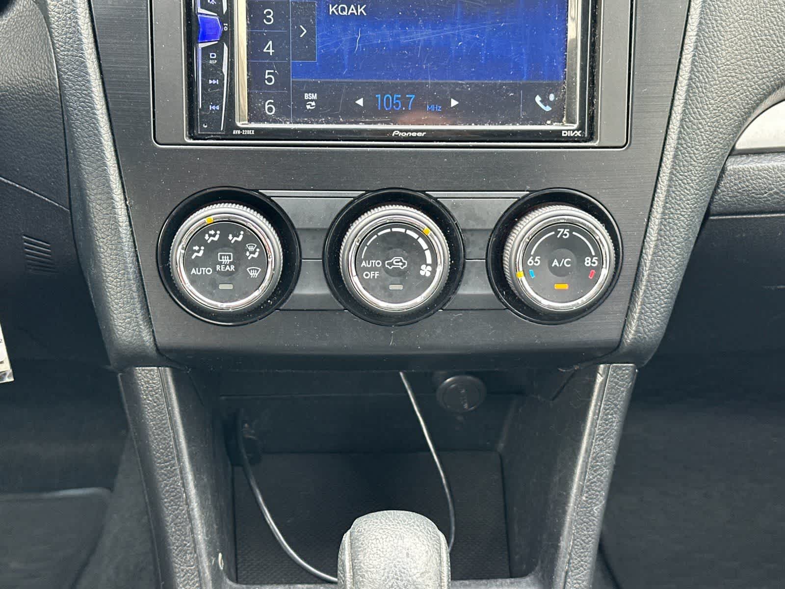 Thumbnail: 2014 Subaru XV Crosstrek - 19