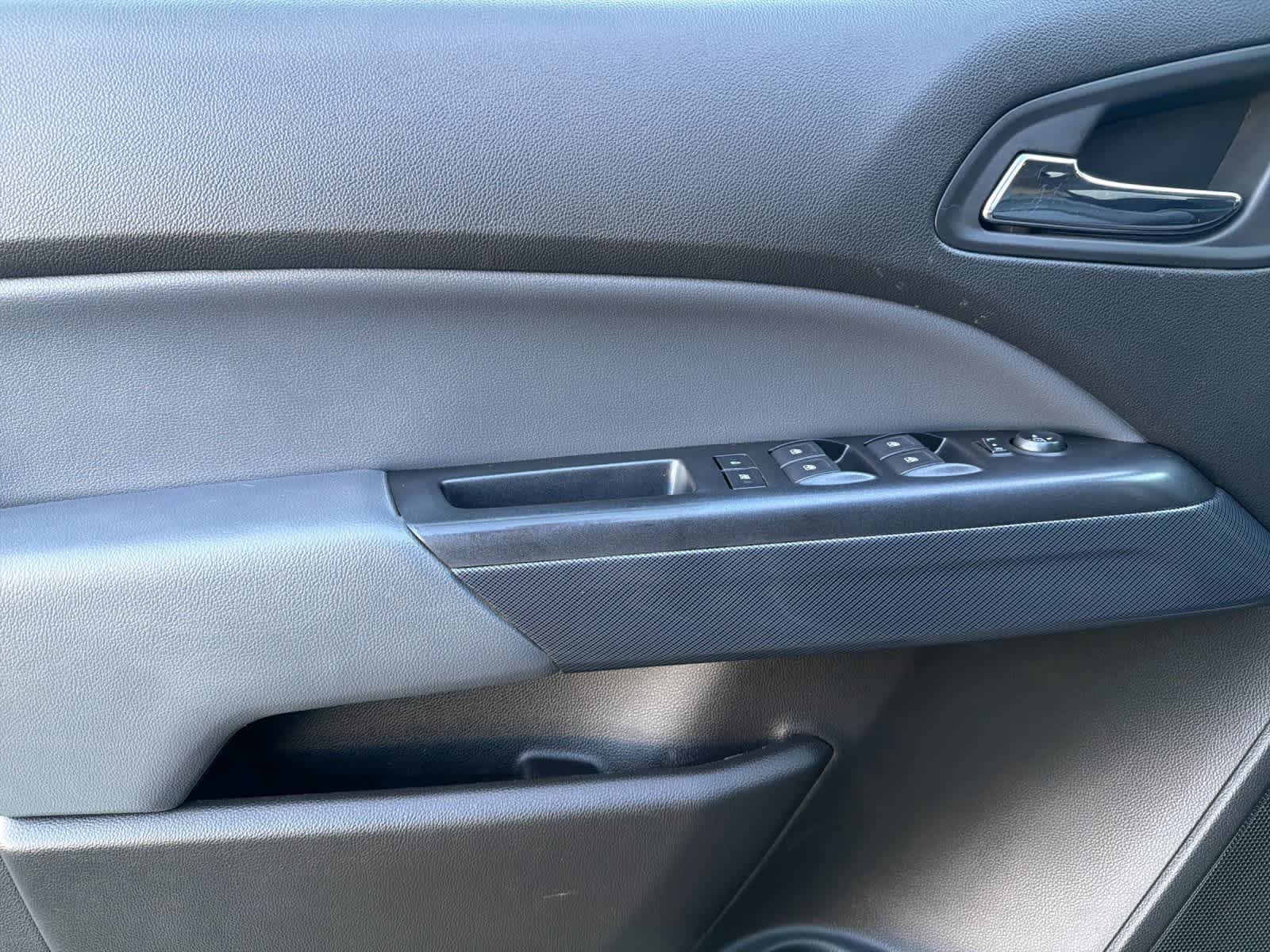 Thumbnail: 2019 Chevrolet Colorado - 12