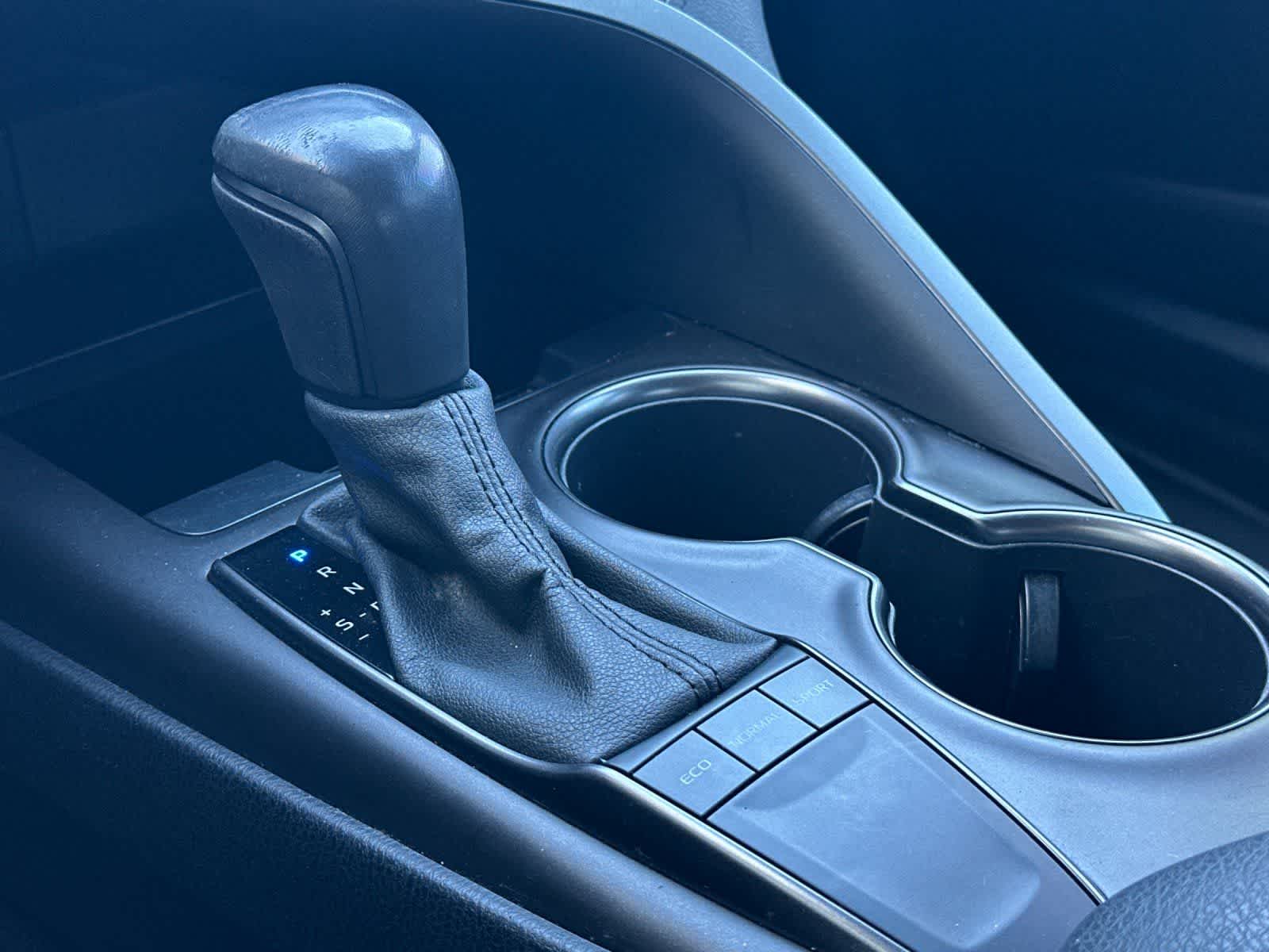 Thumbnail: 2022 Toyota Camry - 20