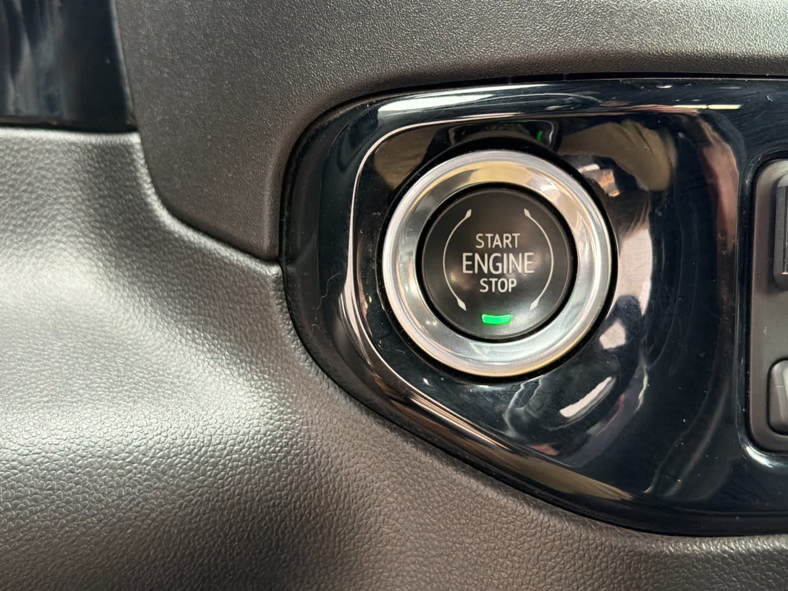 Thumbnail: 2023 Chevrolet Silverado 1500 - 21