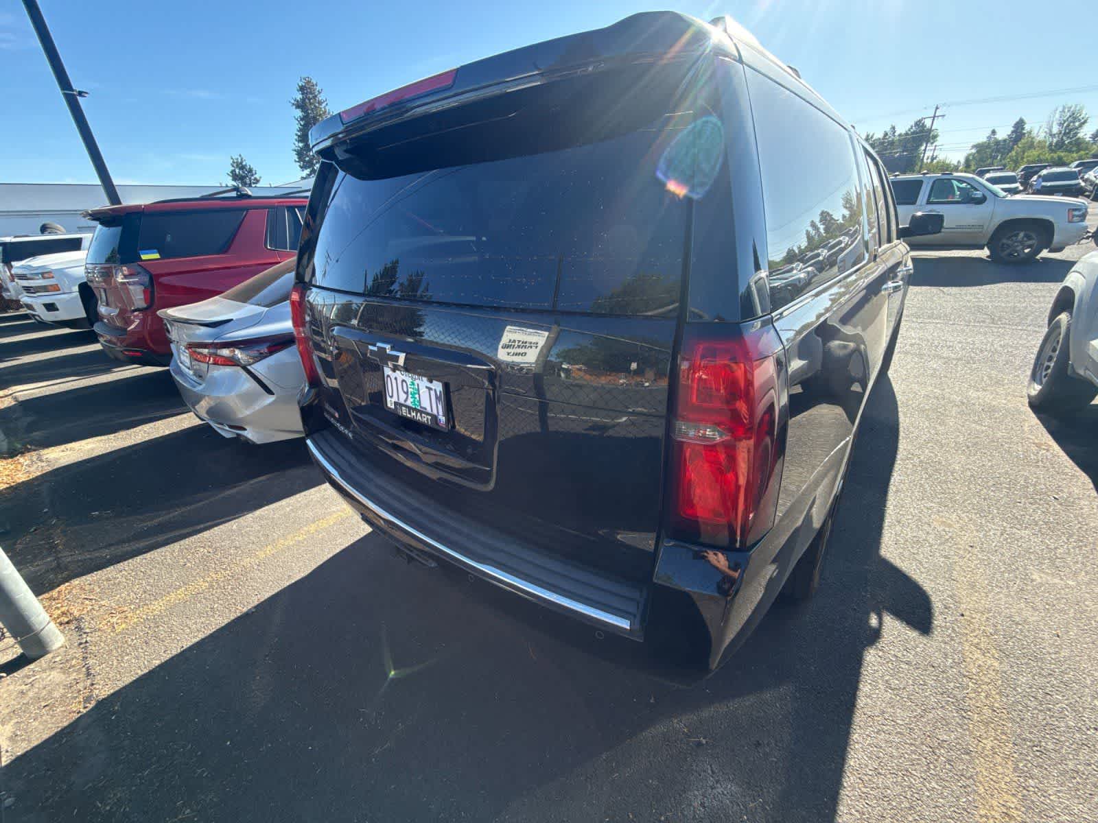Thumbnail: 2016 Chevrolet Suburban - 5
