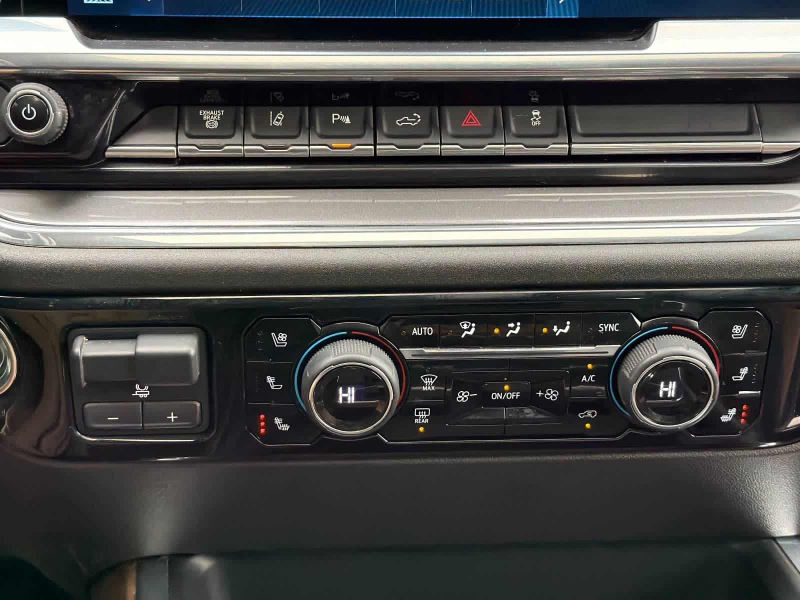 Thumbnail: 2024 Chevrolet Silverado 2500 - 19