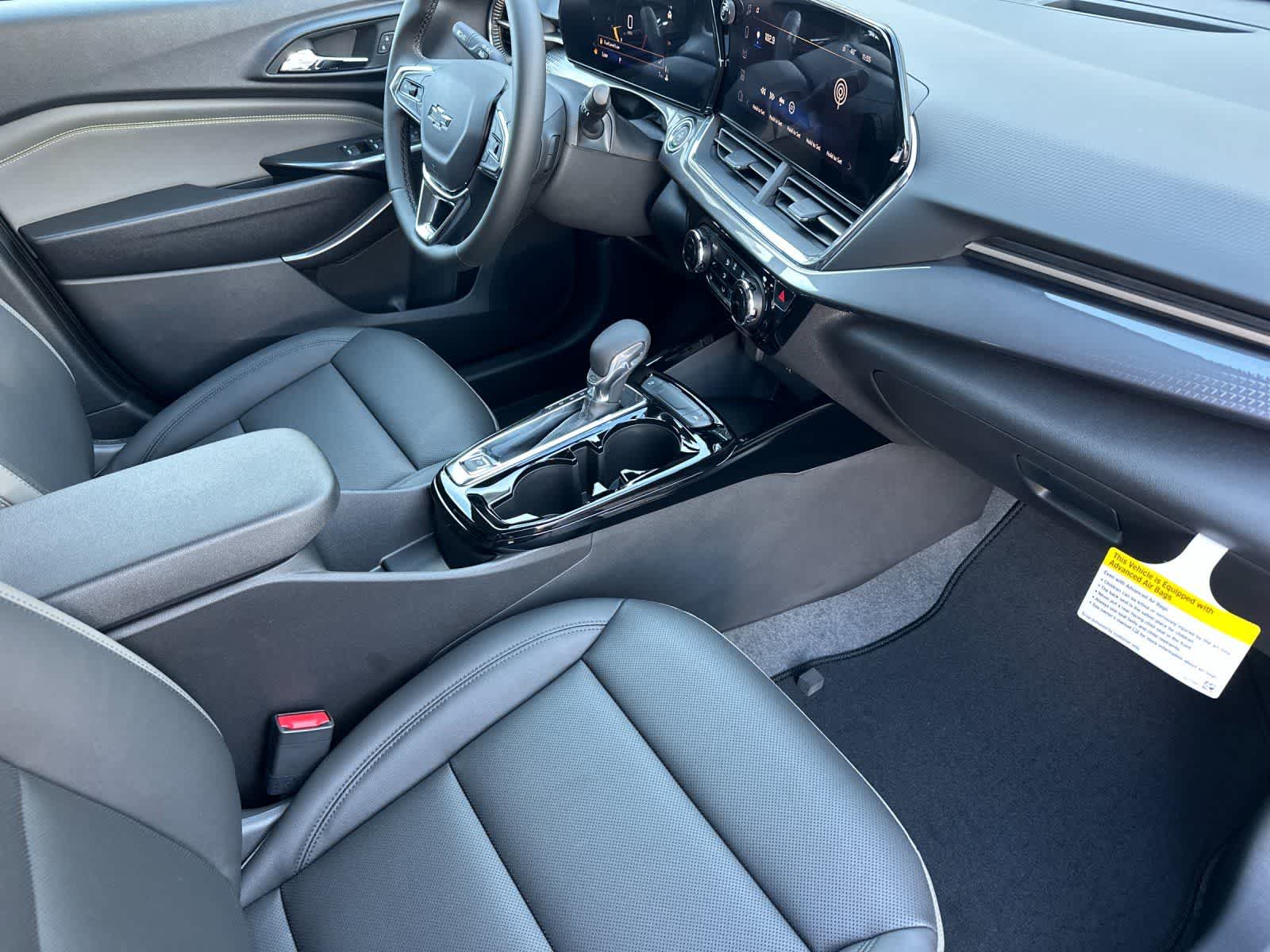 Thumbnail: 2026 Chevrolet Trax - 16