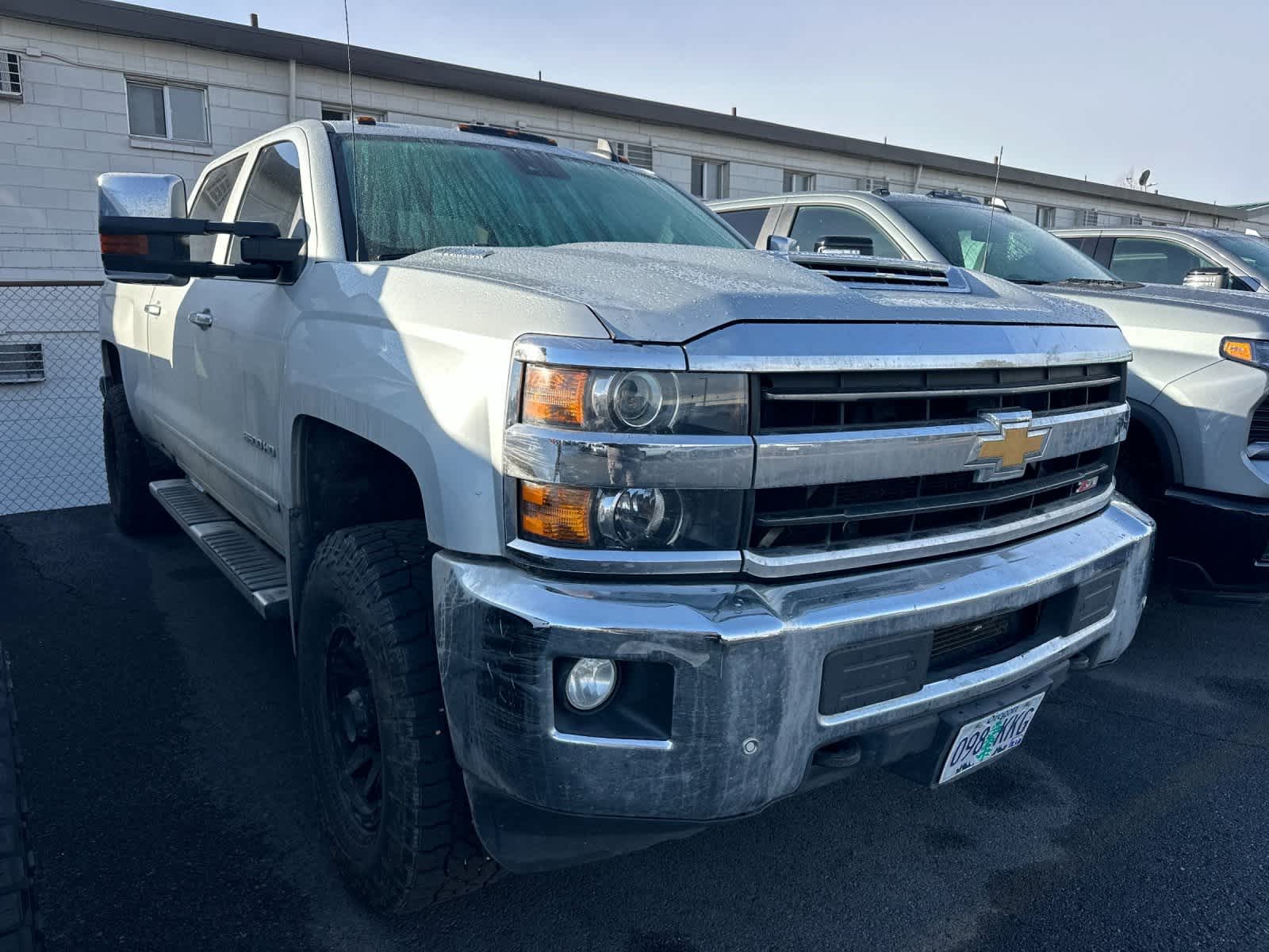 Thumbnail: 2018 Chevrolet Silverado 3500 - 4