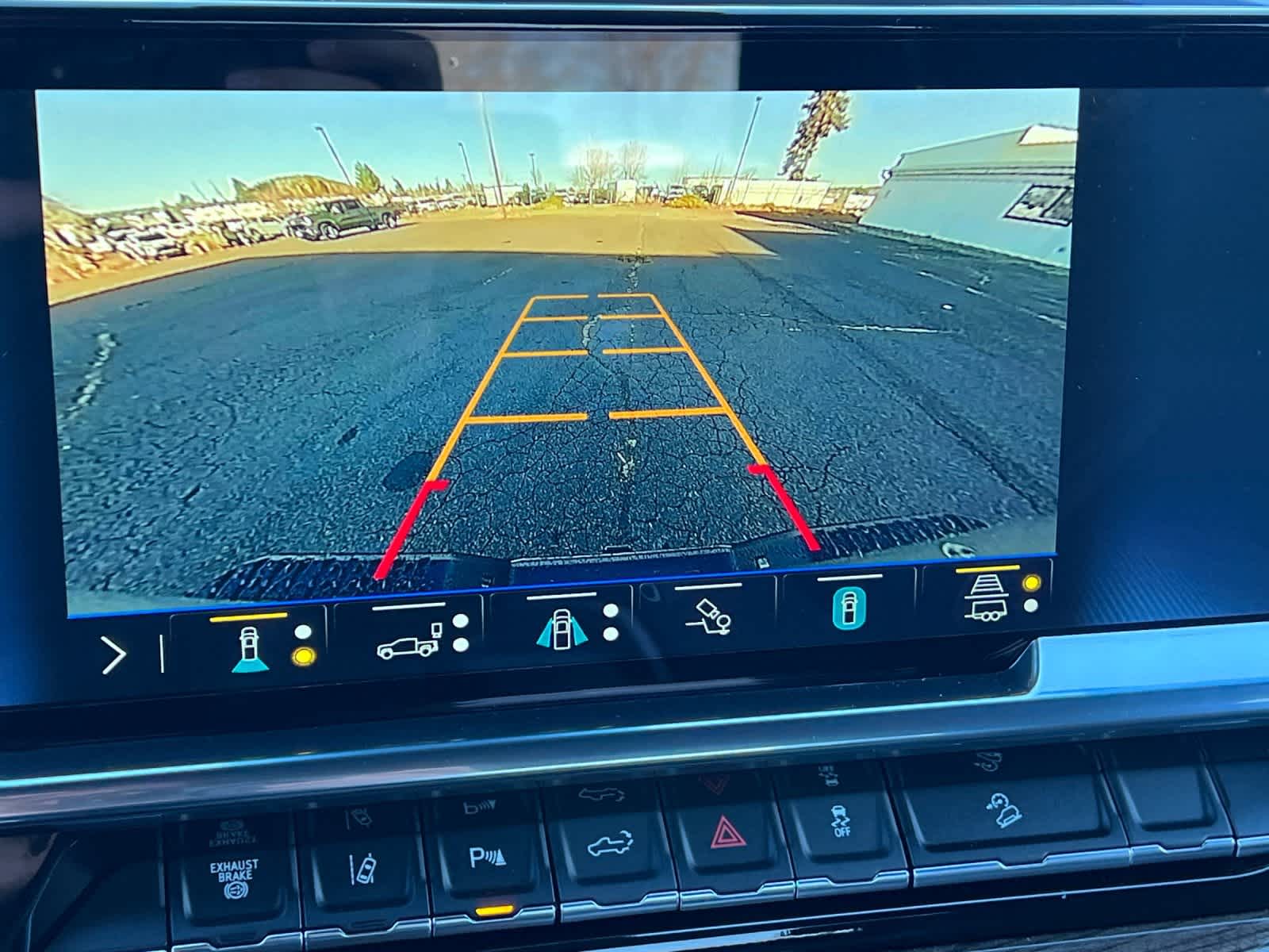 Thumbnail: 2026 Chevrolet Silverado 3500 - 19