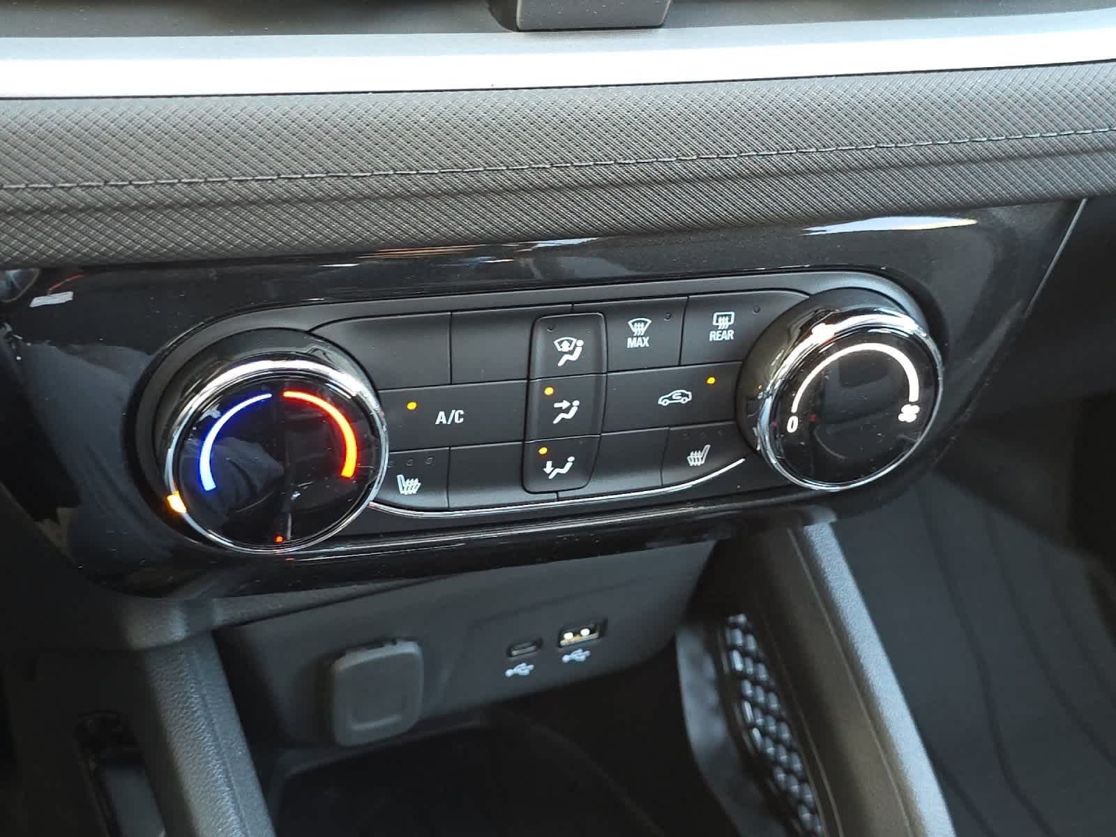 Thumbnail: 2026 Chevrolet TrailBlazer - 20