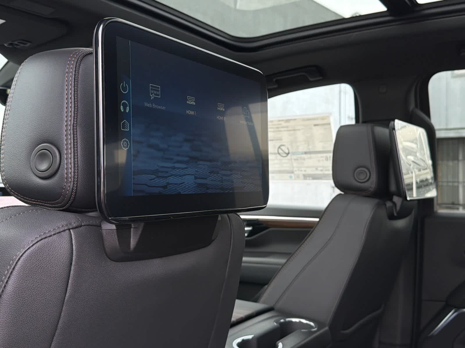 Thumbnail: 2026 Chevrolet Suburban - 16