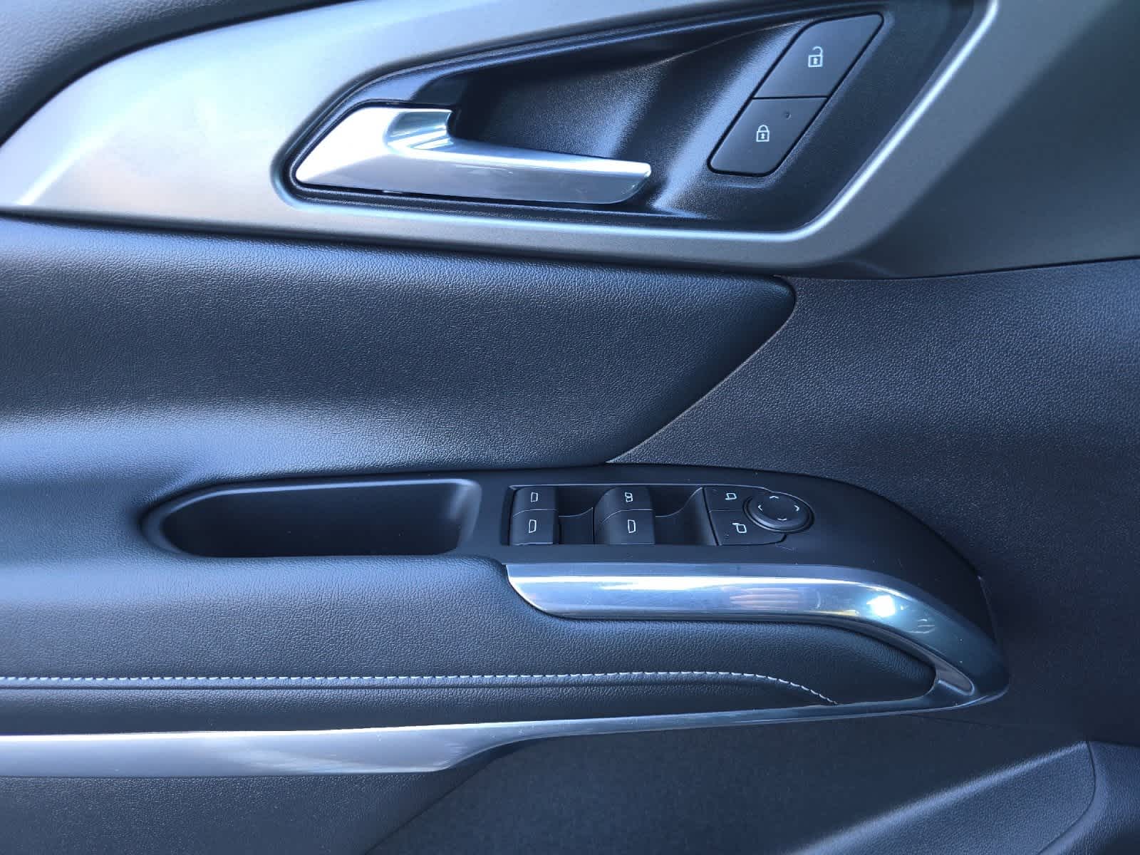 Thumbnail: 2025 Chevrolet Traverse - 12