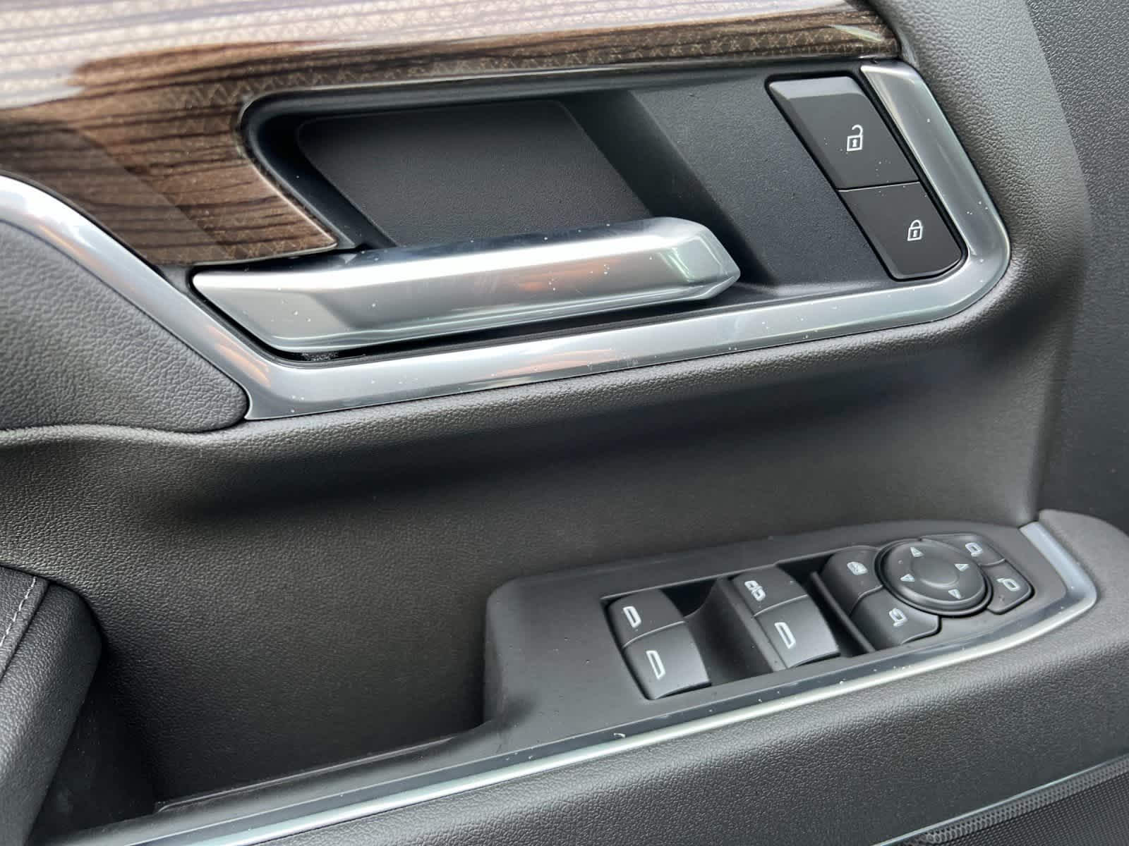 Thumbnail: 2026 Chevrolet Silverado 2500 - 12