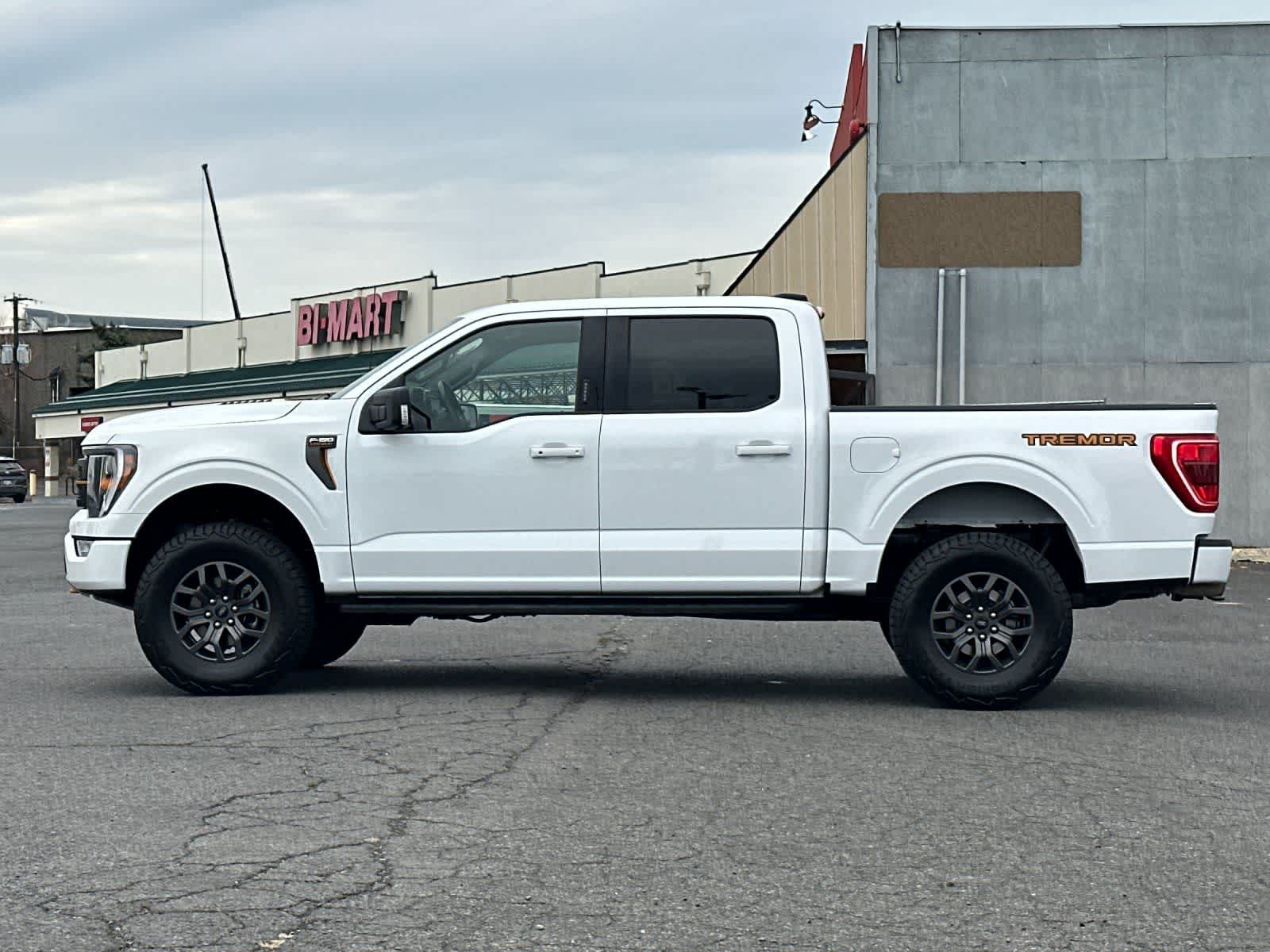 Thumbnail: 2022 Ford F-150 - 5