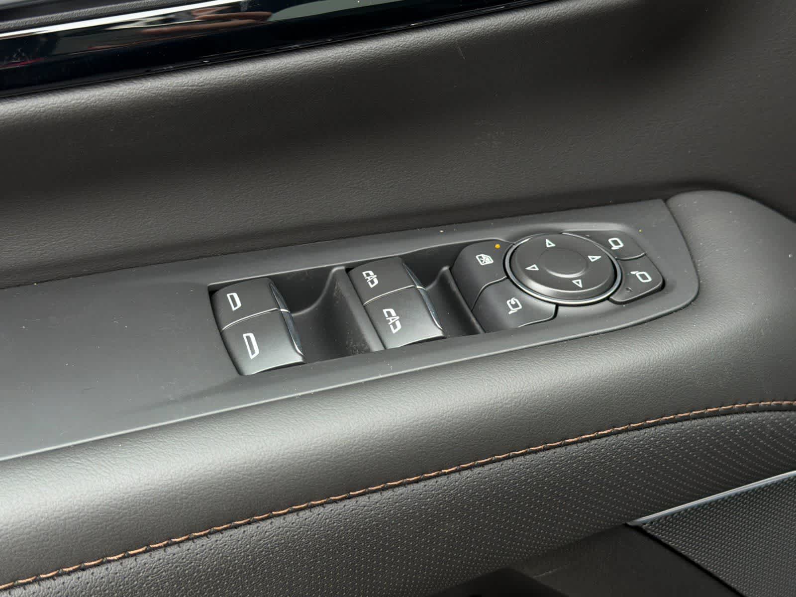 Thumbnail: 2026 Chevrolet Suburban - 13